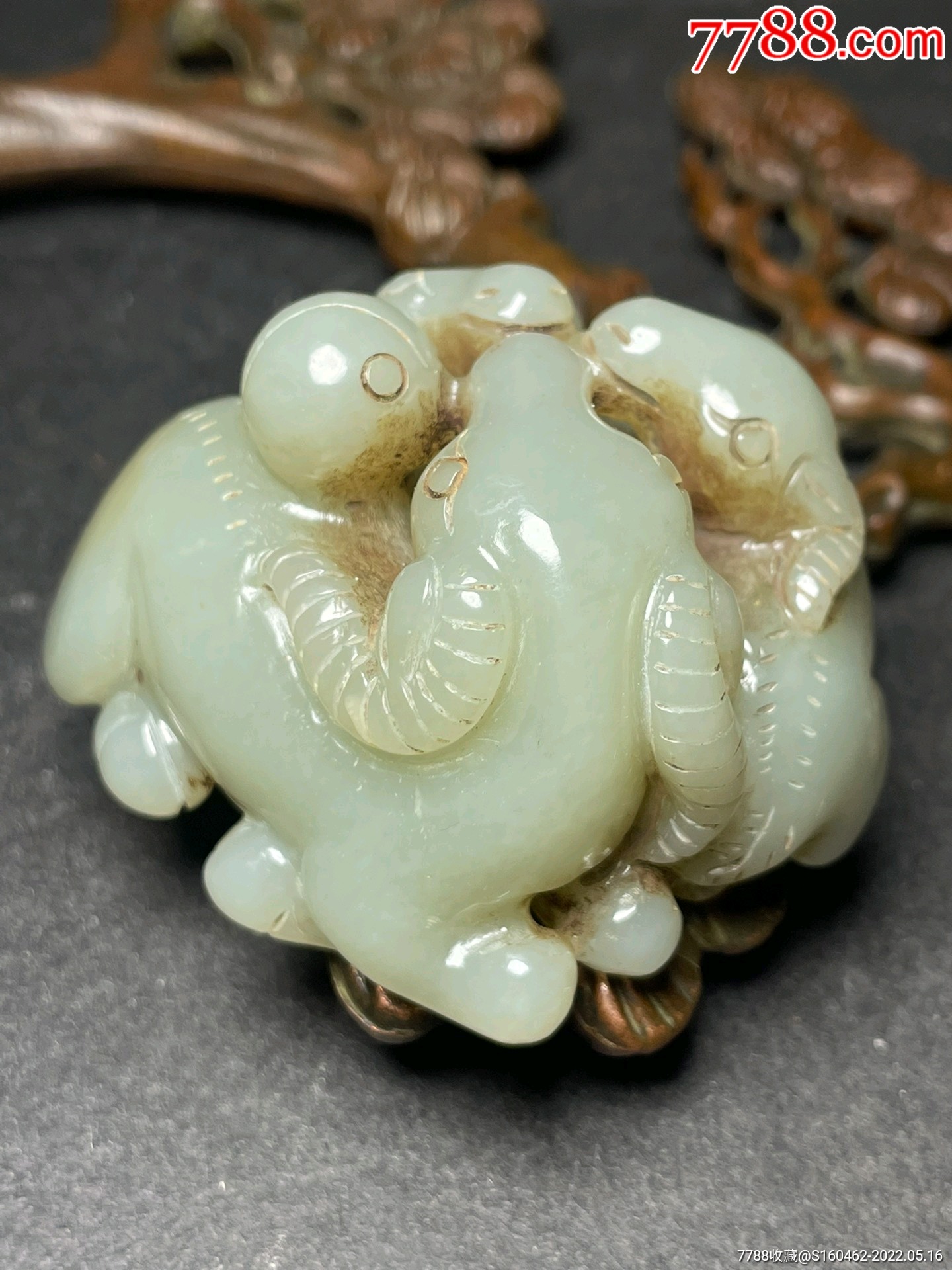 和田玉雕三羊开泰手把件