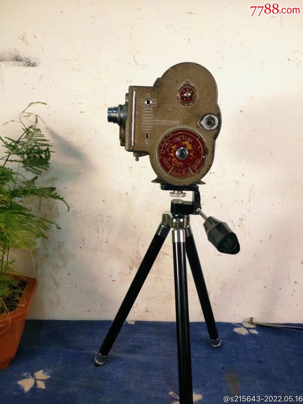 二战时期日本战地记者使用的爱尔莫elmo胶片摄影机使用8mm胶片