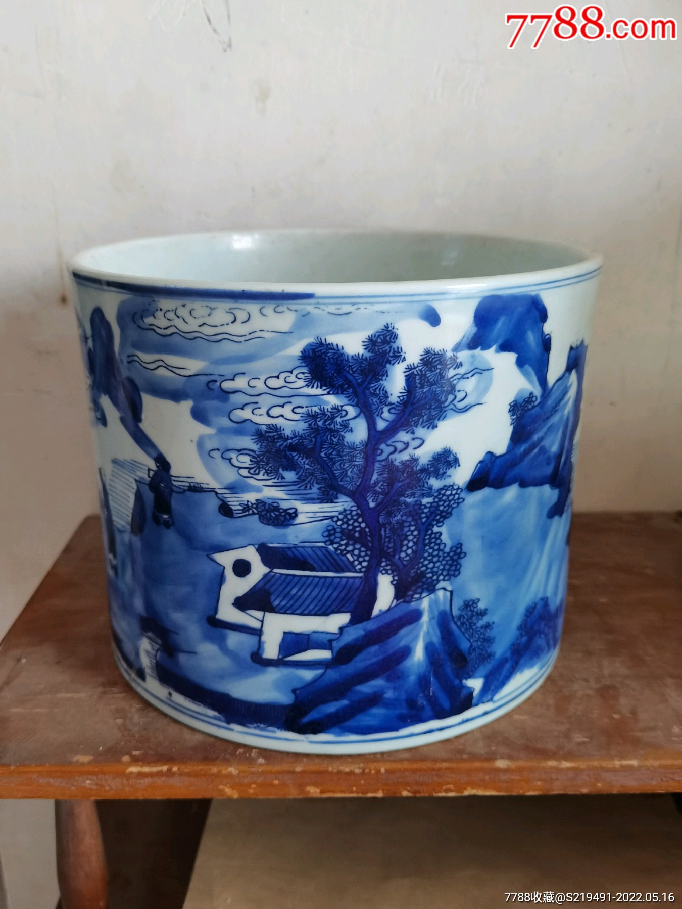 青花笔筒