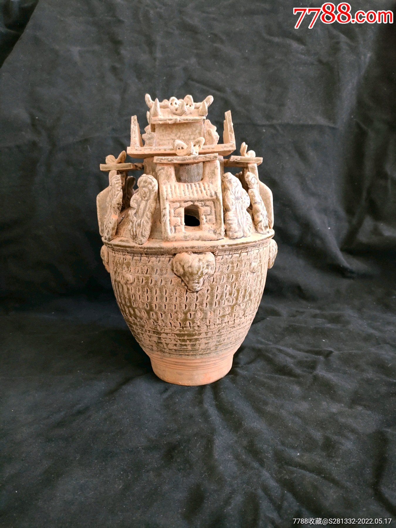 两晋时期谷仓罐一个