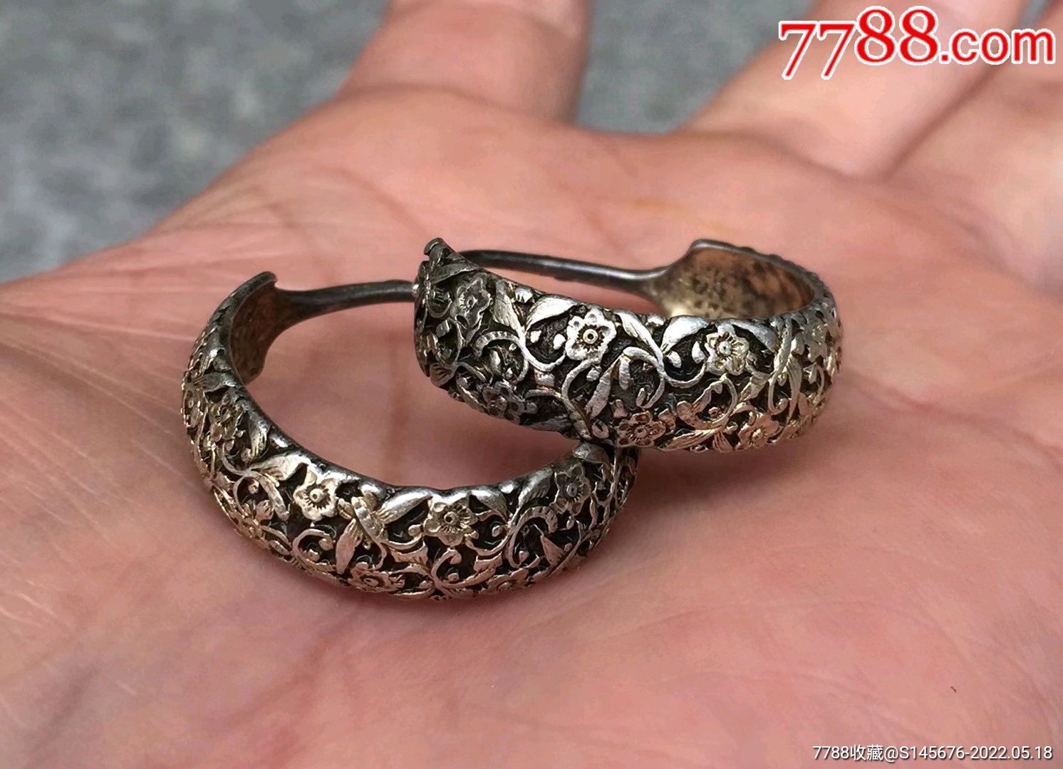 精美蝶恋花老银耳环