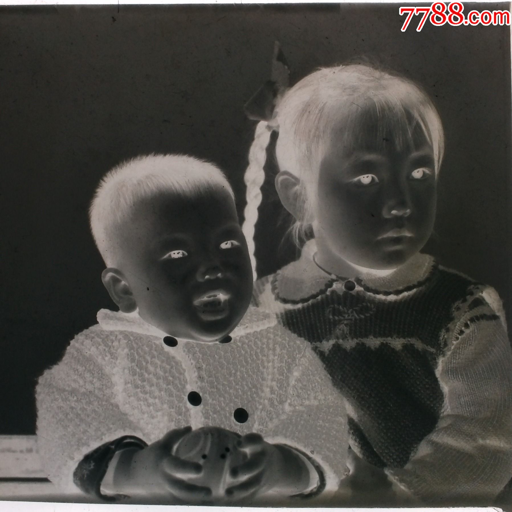 小姐弟俩【老底片】_老照片_藏我所爱【7788收藏__收藏热线】