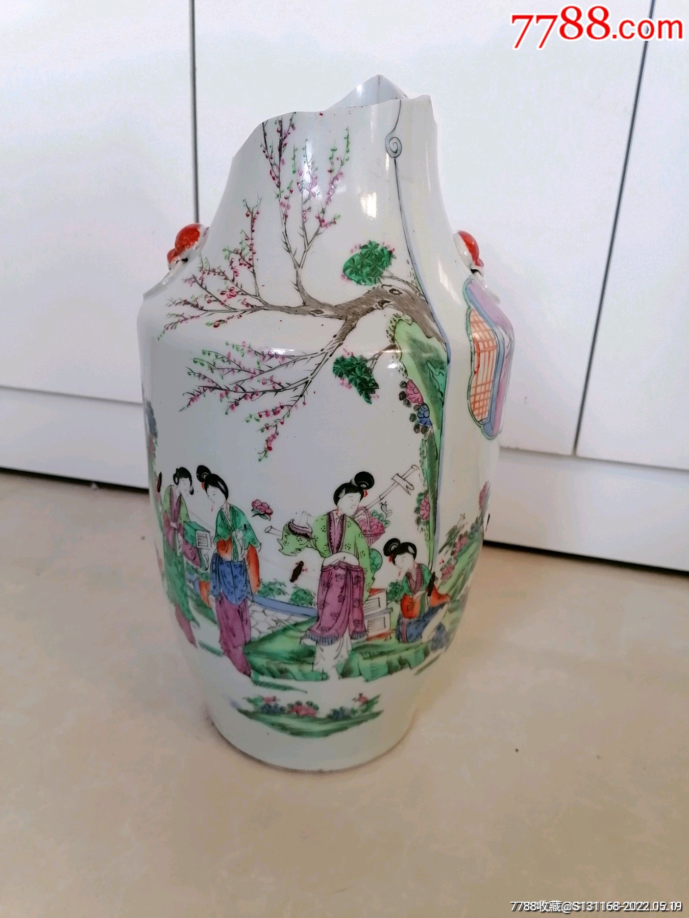 粉彩人物掸瓶_价格166元【藏宝达人】_第1张_7788收藏__收藏热线