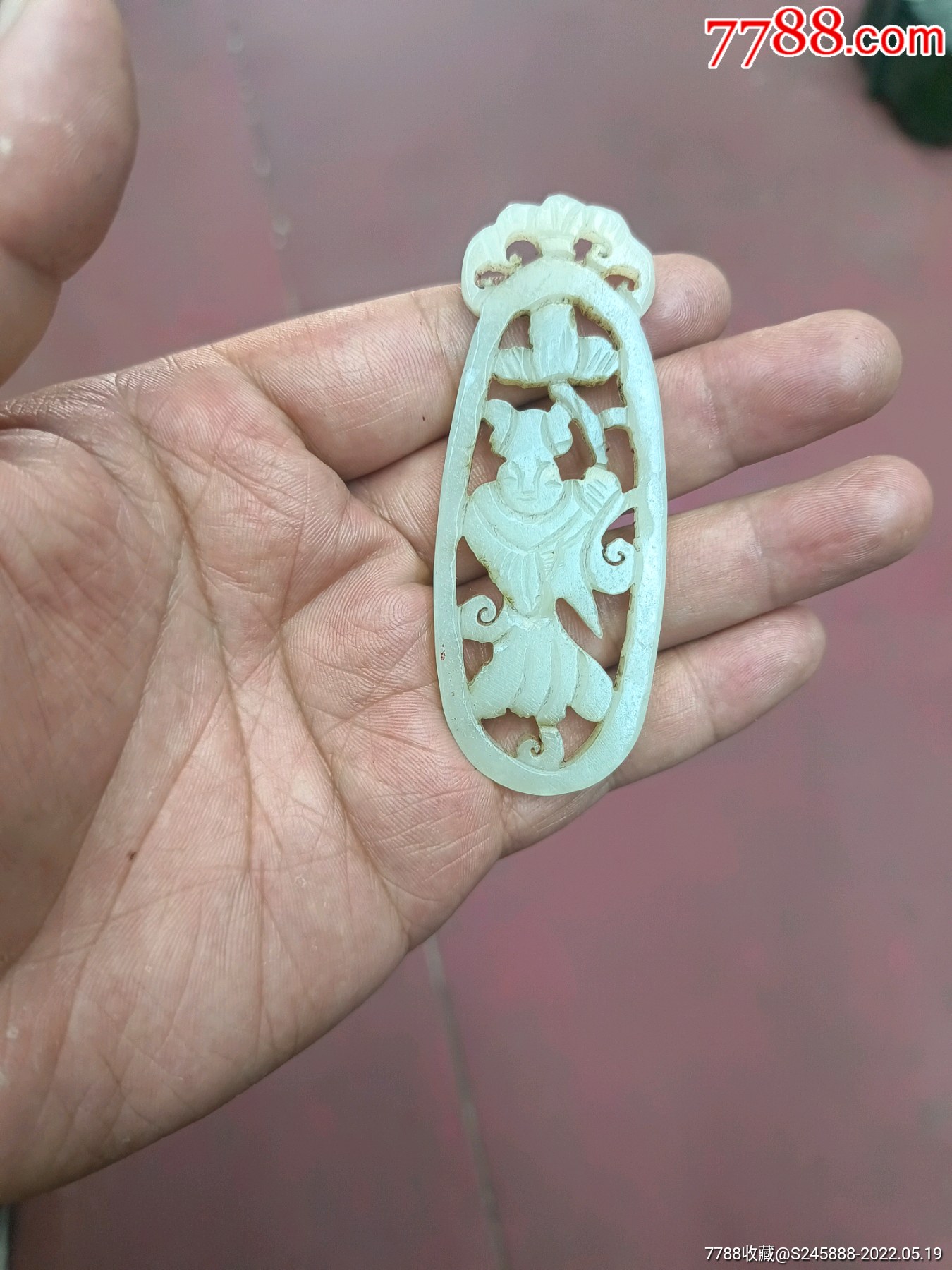 镂空雕和田玉双面人物挂件饰品明清风格老库存和田玉