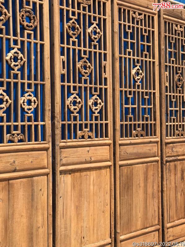 清代杉木老格子门一套六片高度245米宽63厘米雕刻蝙蝠寓意福在眼前