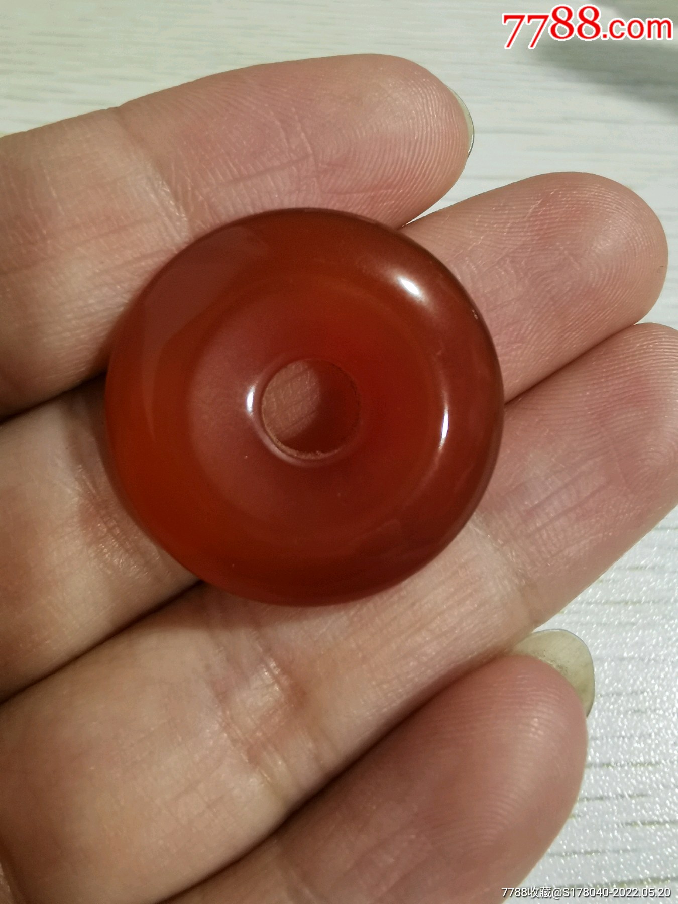 南红玛瑙平安扣