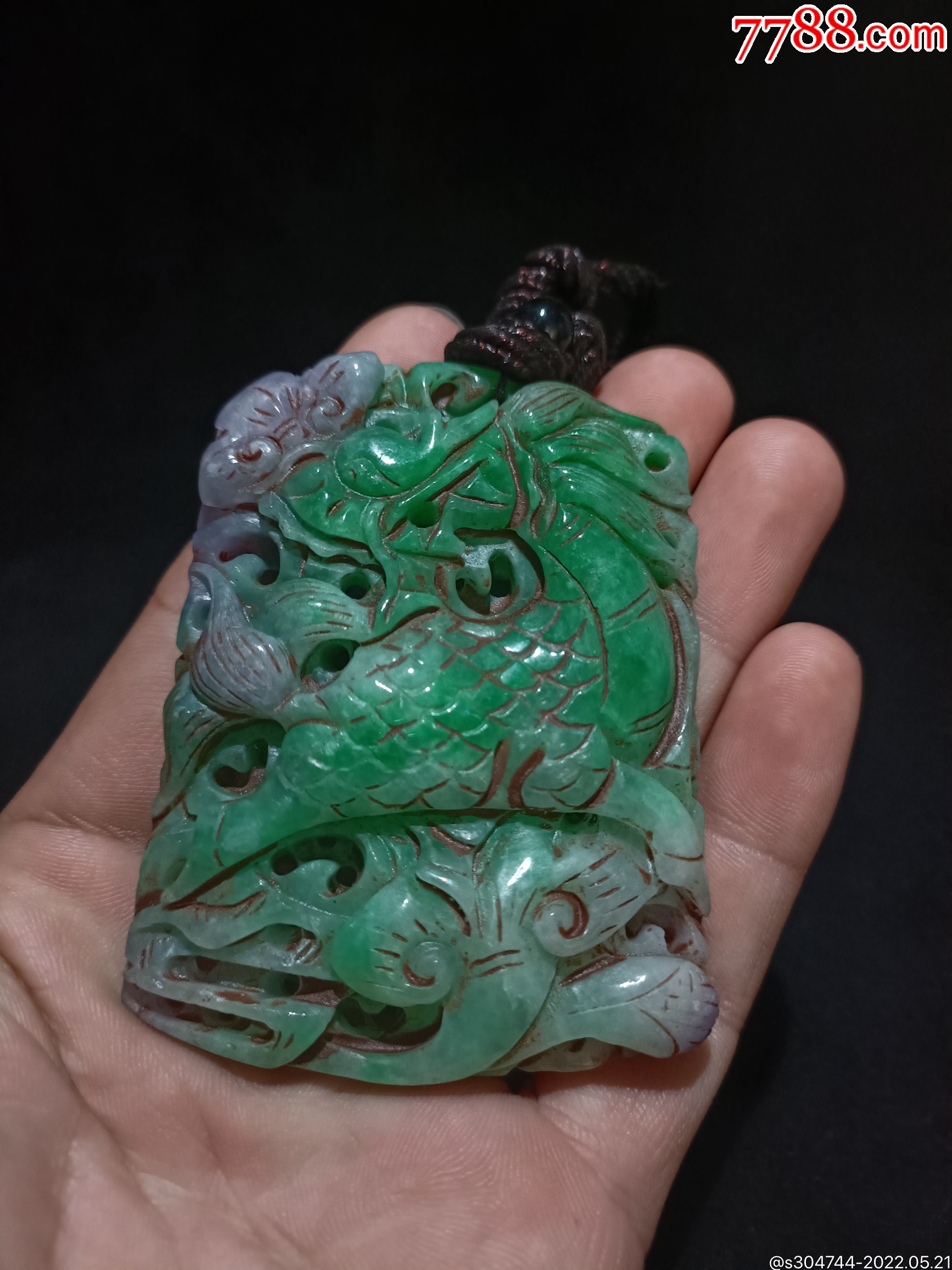 老翡翠挂件一个雕工精湛栩栩如生