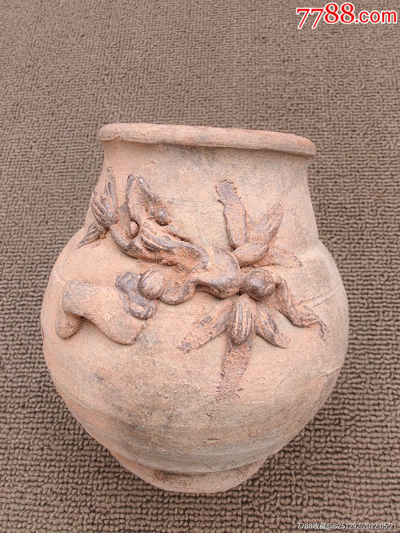 宋代堆塑纹陶罐