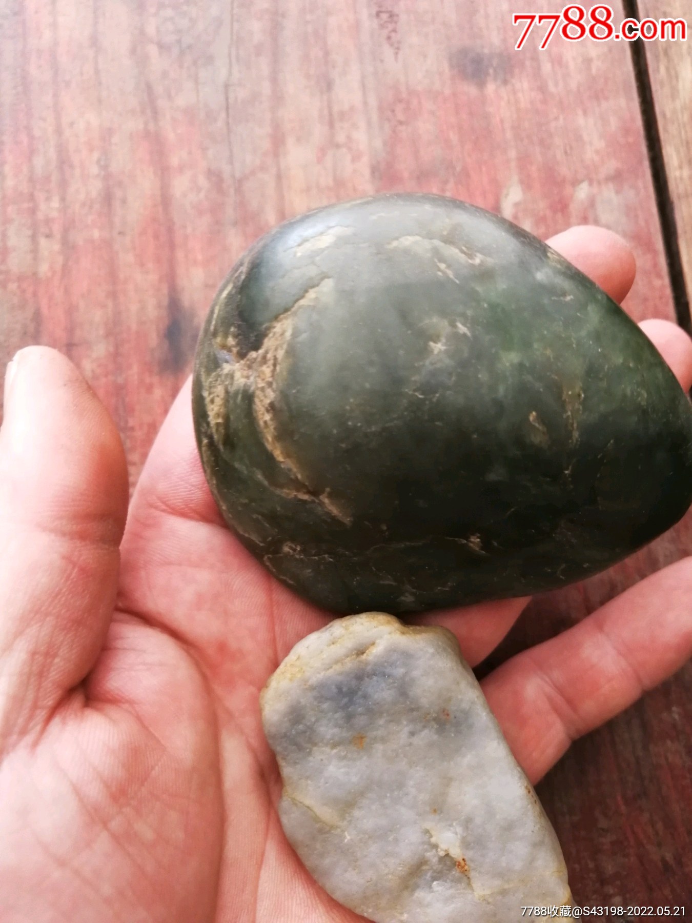 两块石头原籽料