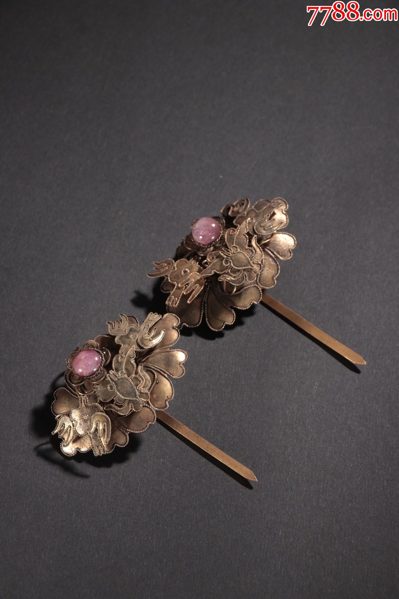 银鎏金嵌碧玺发簪一对