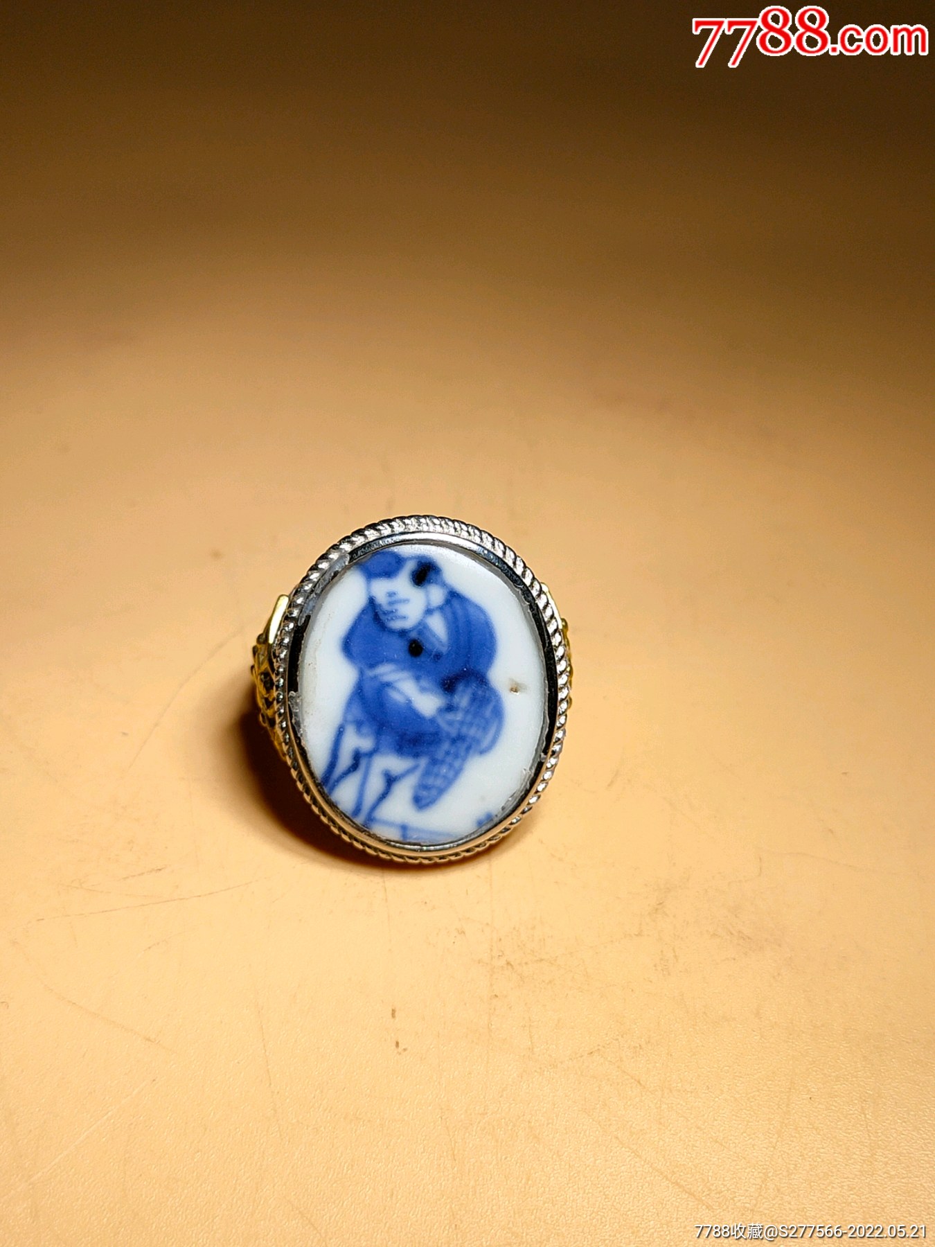 明代青花人物渔夫捕鱼图瓷片镶嵌戒指