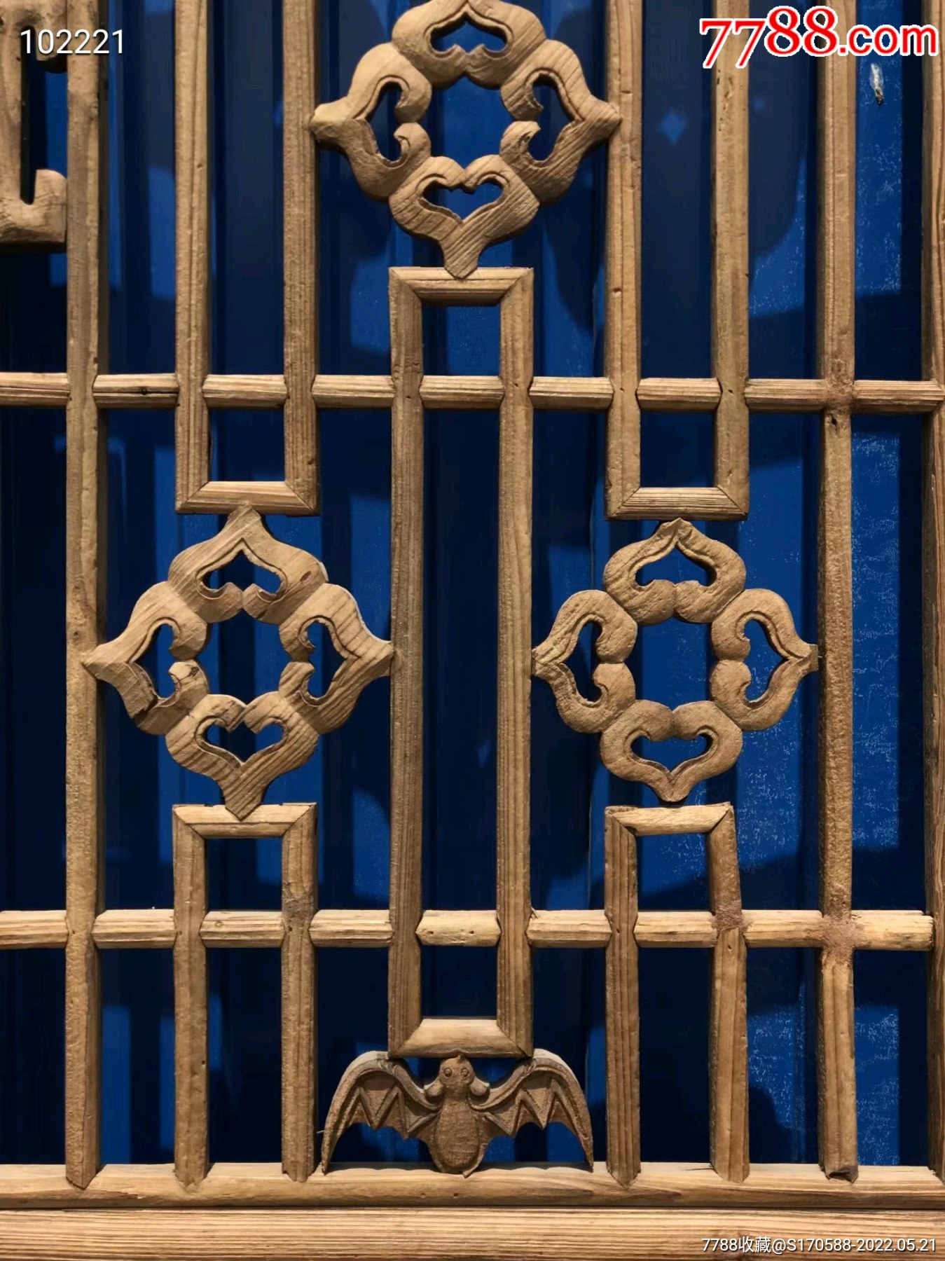 清代杉木老格子门一套六片高度245米宽63厘米雕刻蝙蝠寓意福在眼前