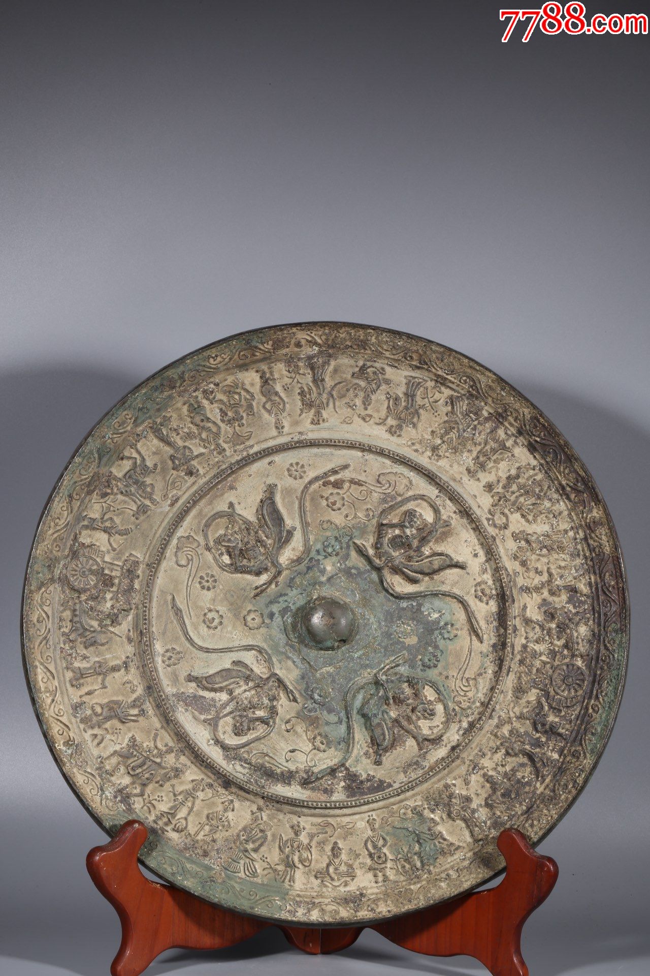 浮雕飞仙人物故事图大铜镜