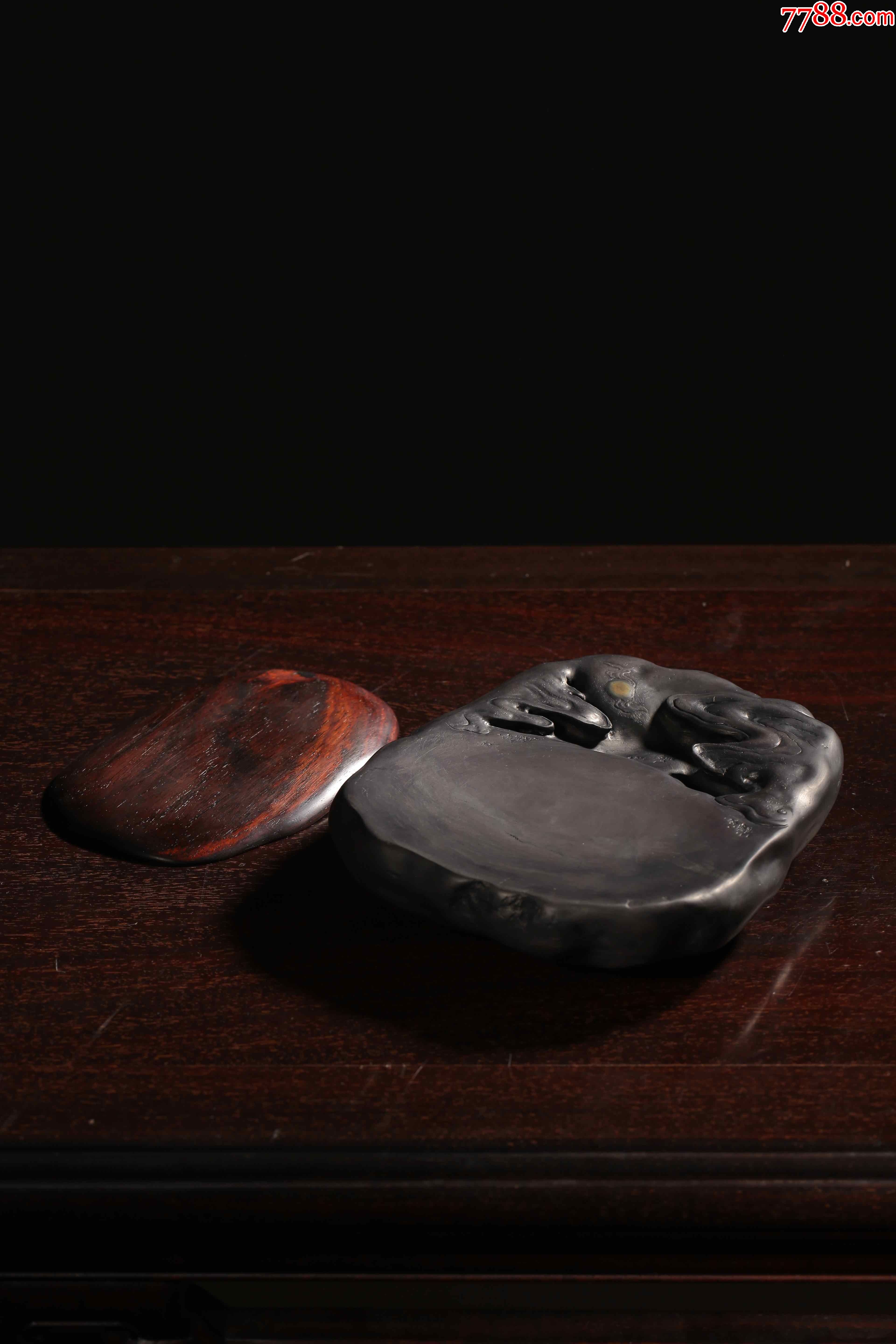 端石麻子坑带眼雕古朗月行文房端砚配酸枝盖