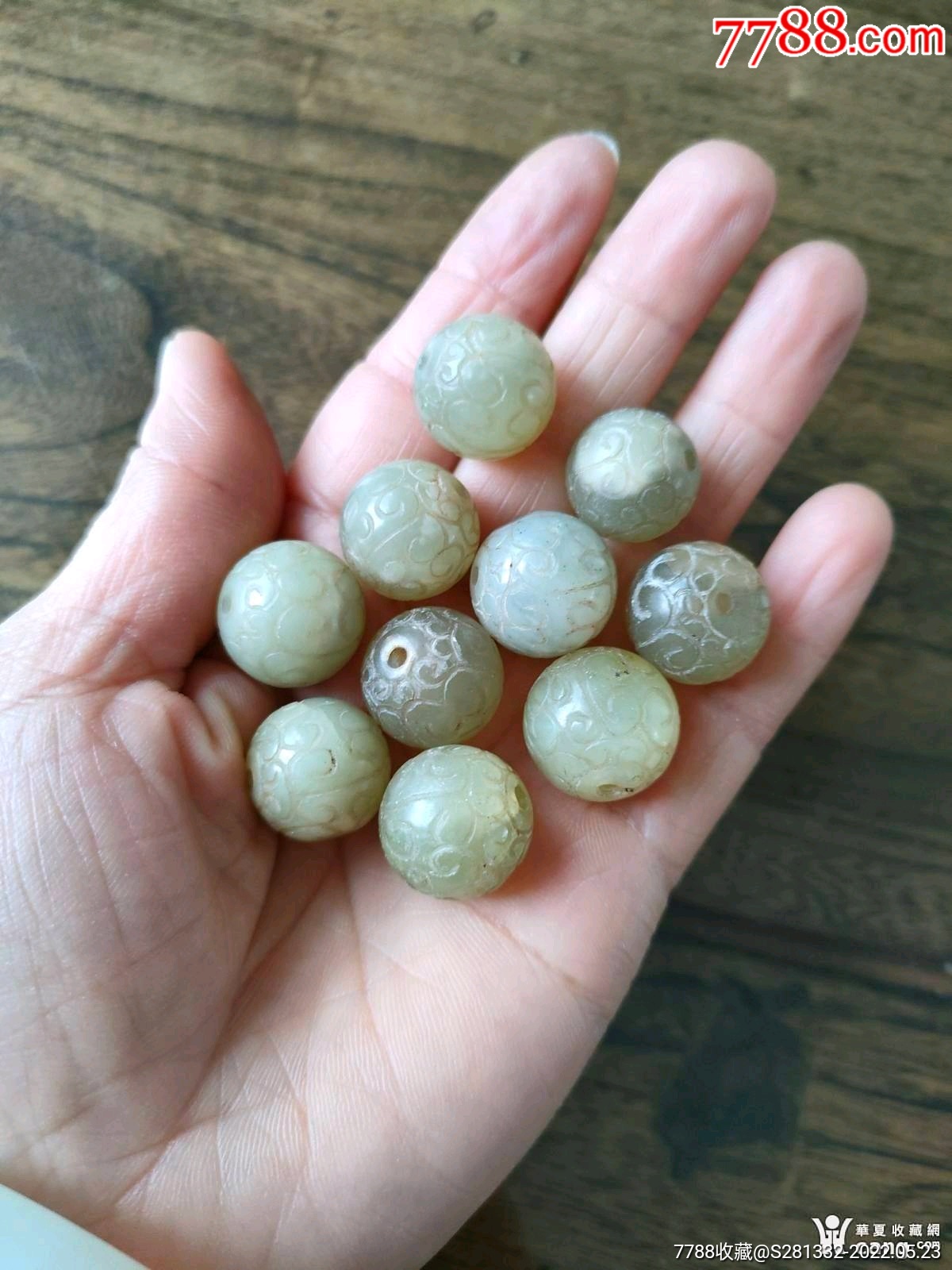 卷云纹玉珠子十个