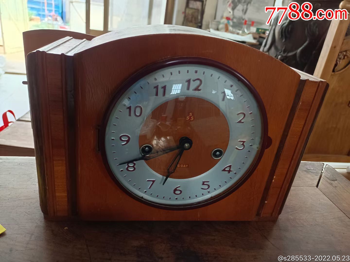 建国初期三五座钟