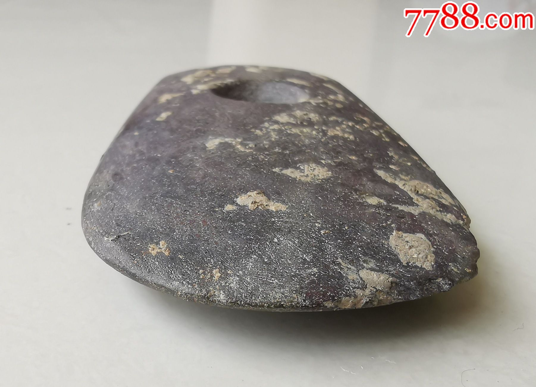 浙江嘉兴海宁长安新石器良渚文化石钺,牛舌形高等级_石制工具_第6张