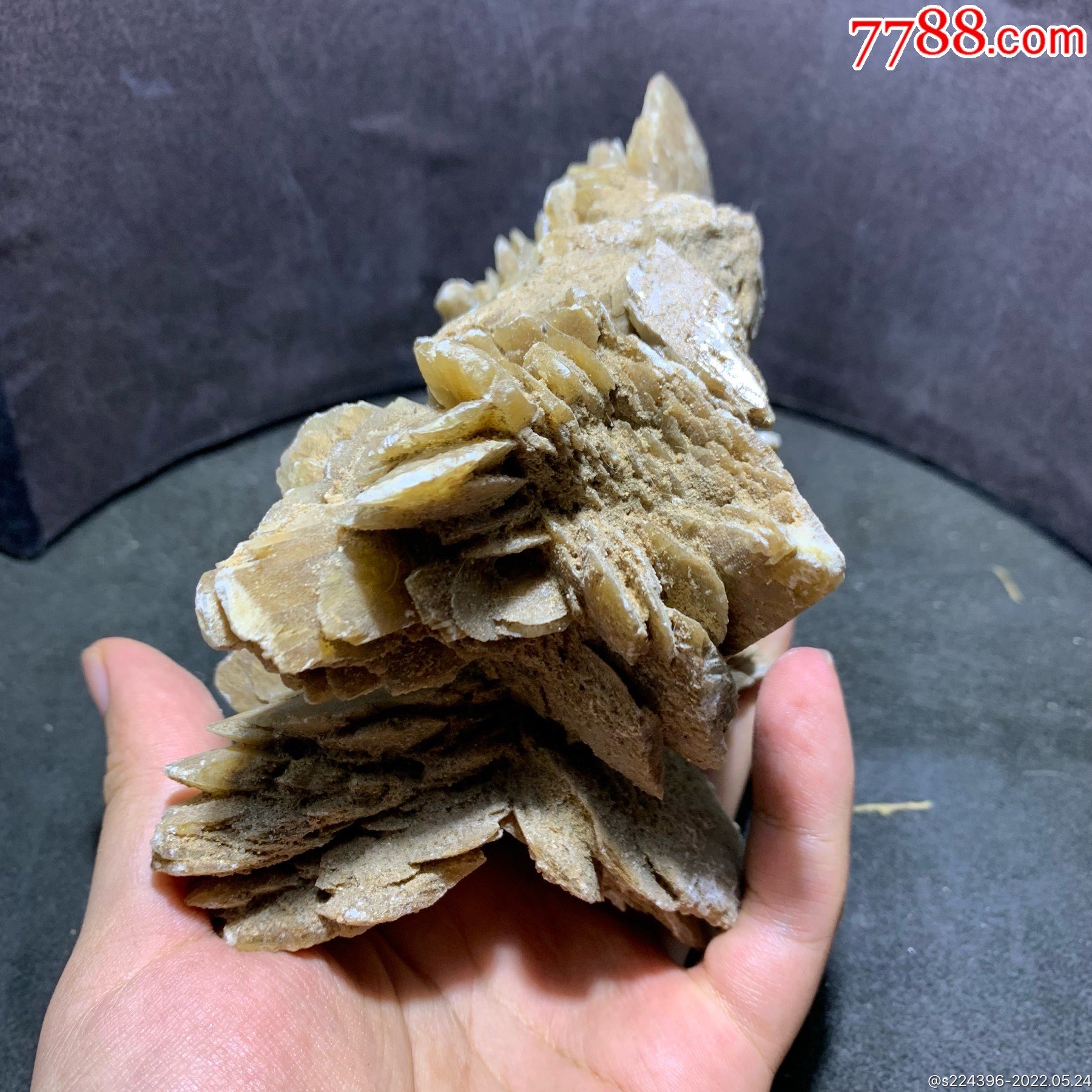 精美戈壁沙漠玫瑰石原石一块