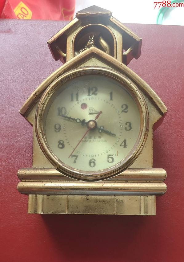 上海火车头牌闹钟