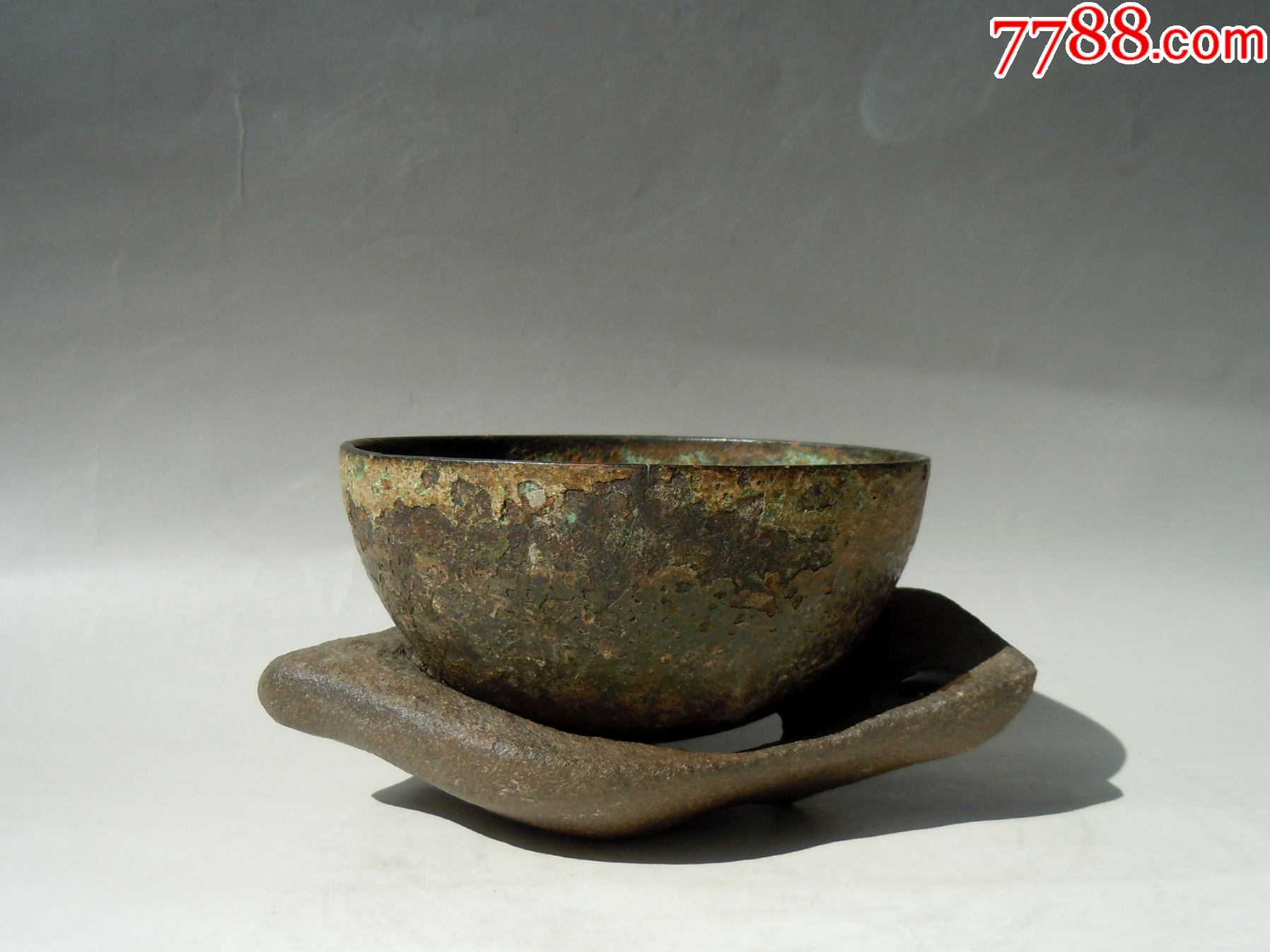 青铜钵