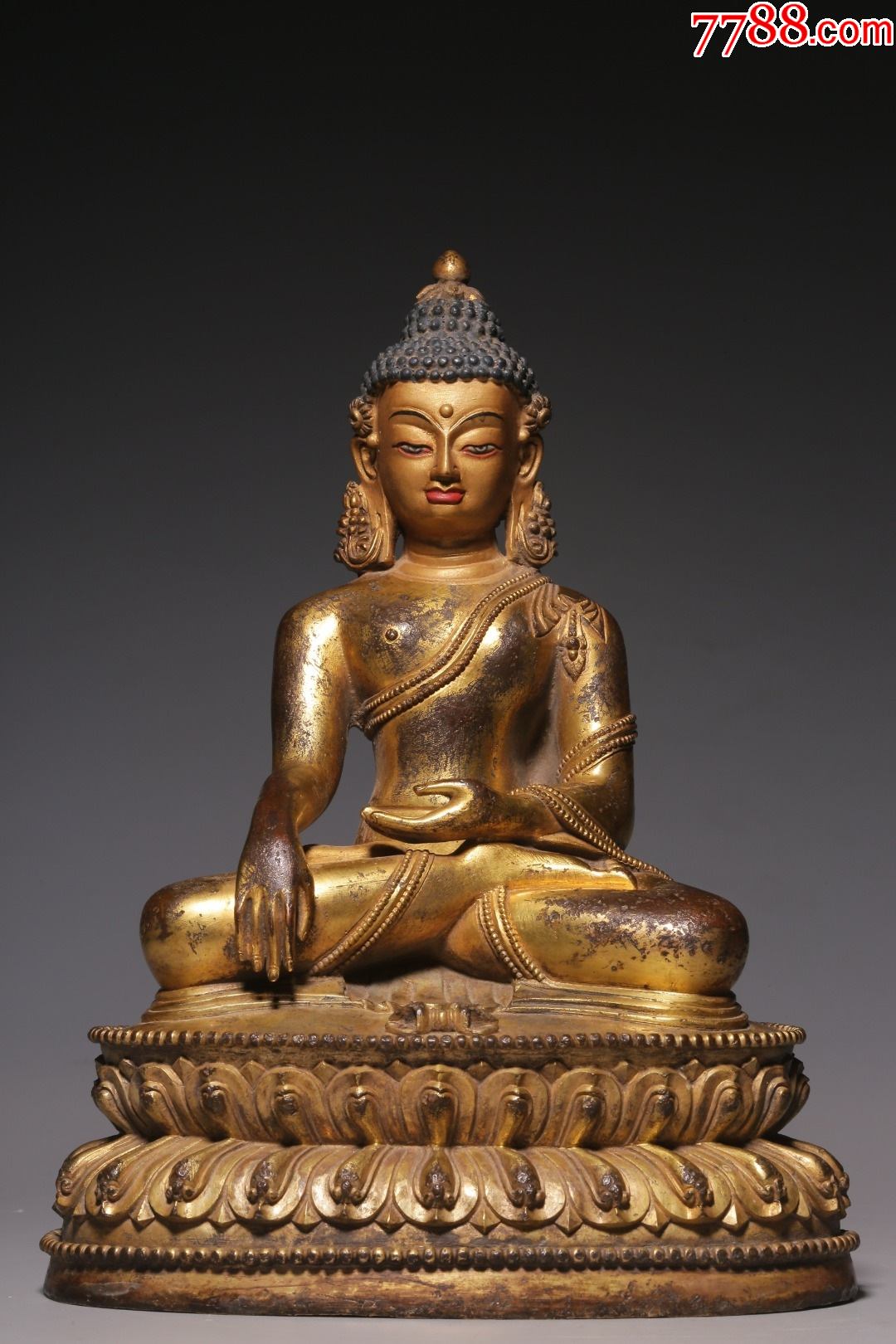 铜鎏金释迦牟尼坐像