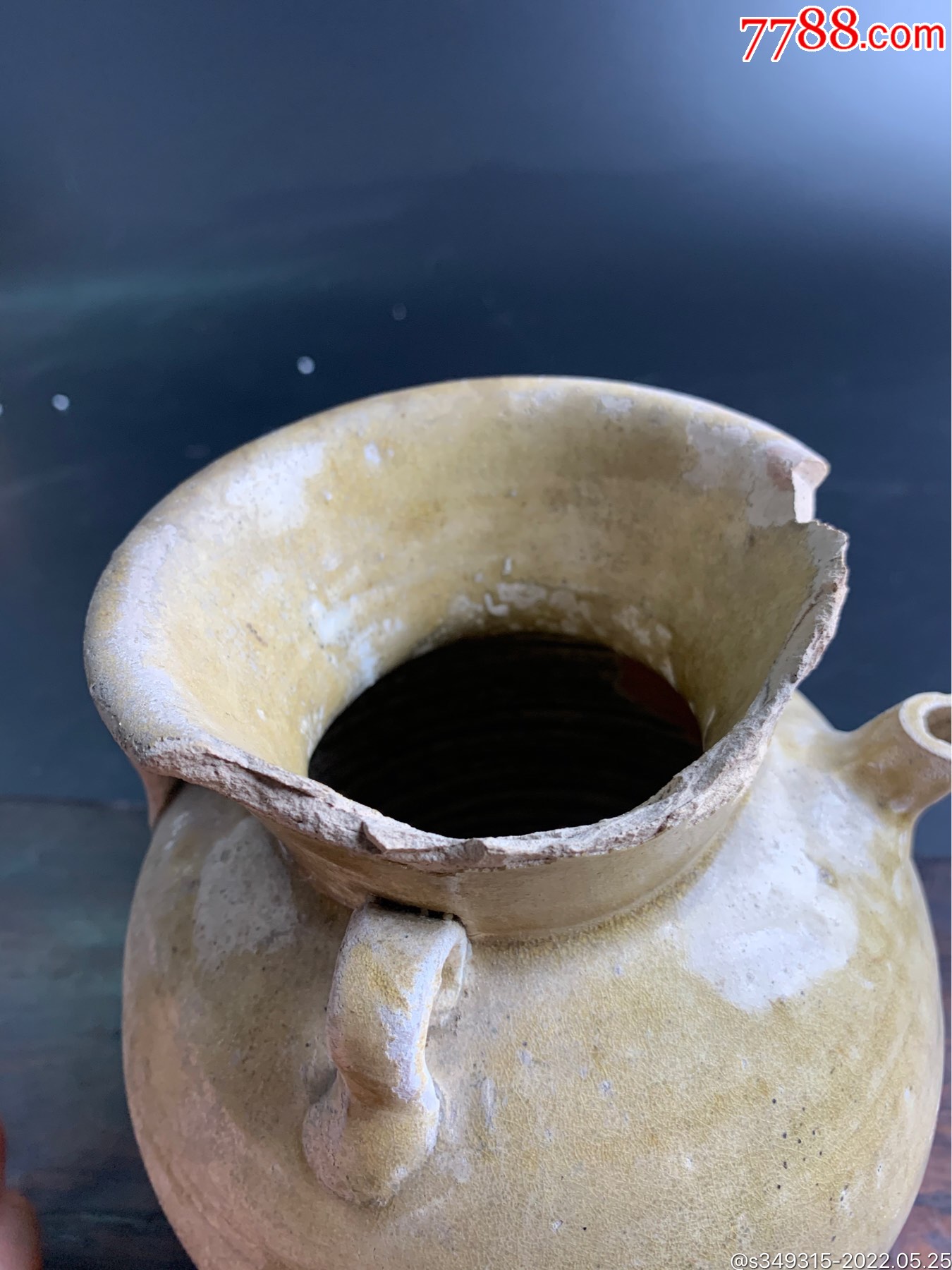 录入举报打假:0次进行点评点评:0浏览量:备注:唐黄釉执壶唐代黄釉执壶