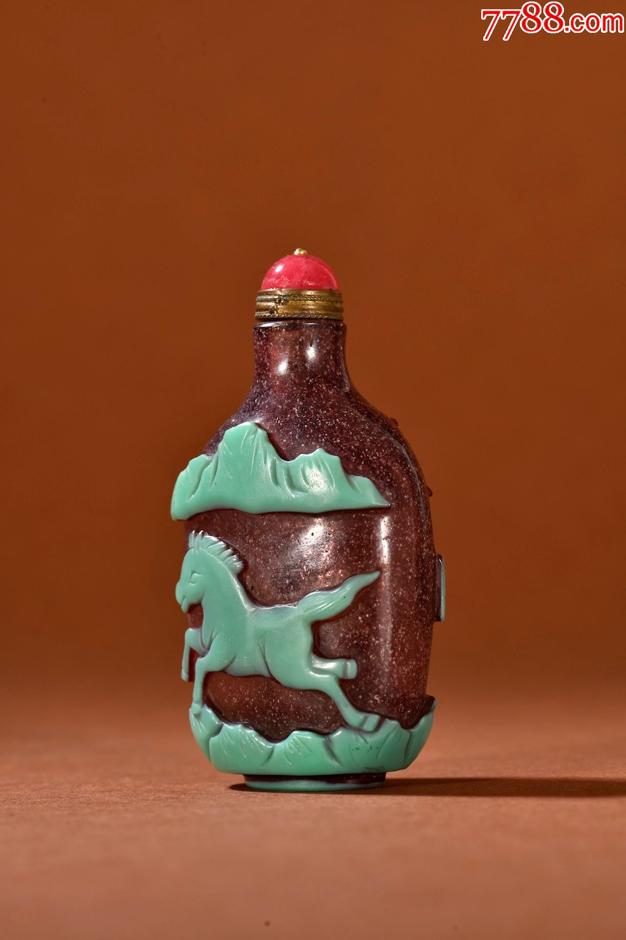 料器套胎马到功成鼻烟壶