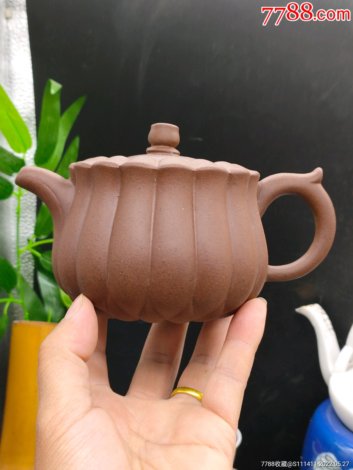 莲瓣纹紫砂茶壶一把-价格:200元-se87332545-紫砂壶-零售-7788挂历