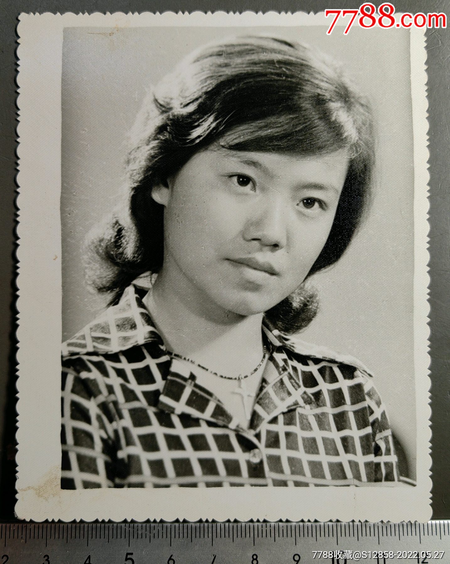 70年代女性的代表发型图片
