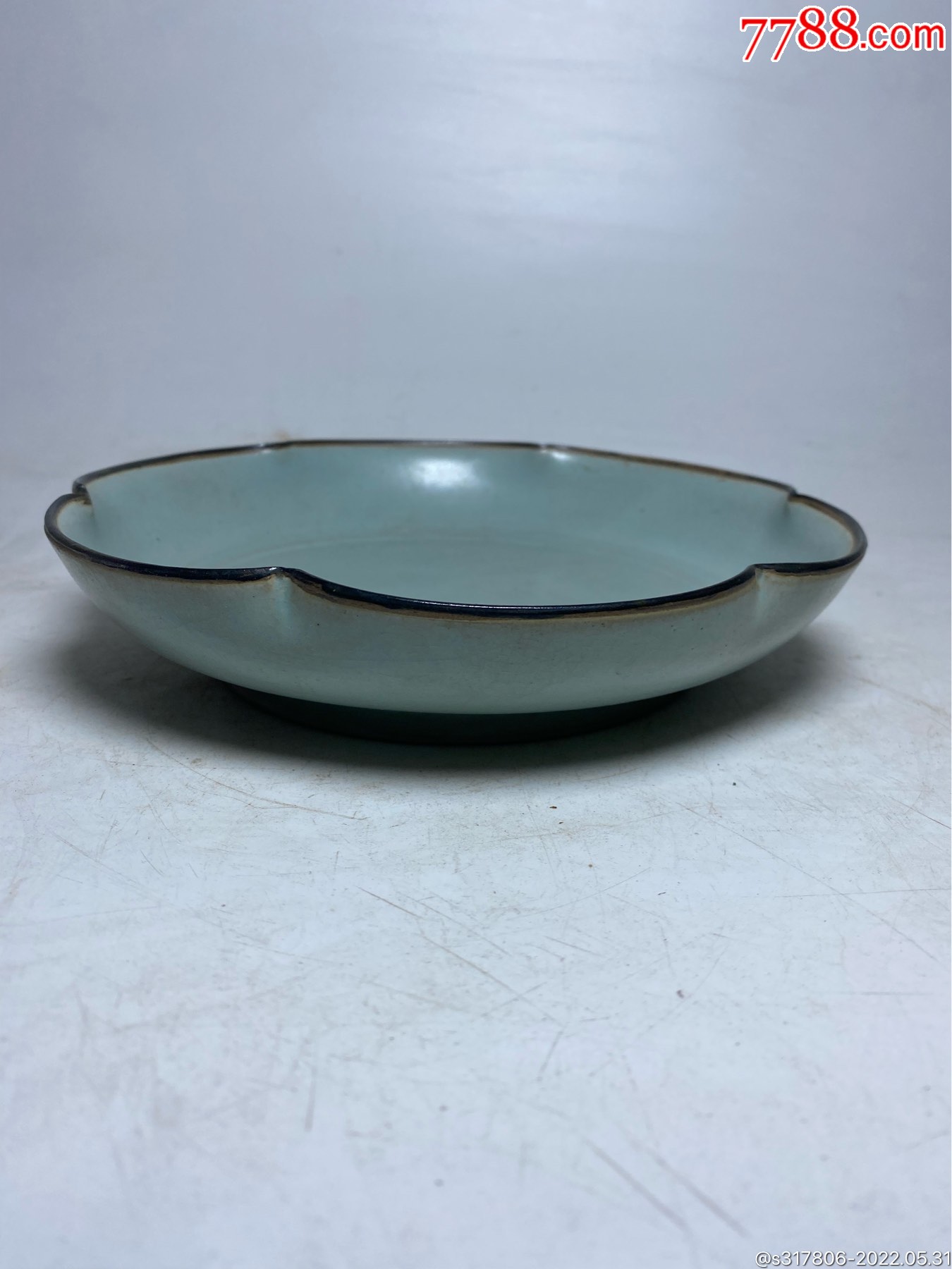 汝窑紫口花边洗