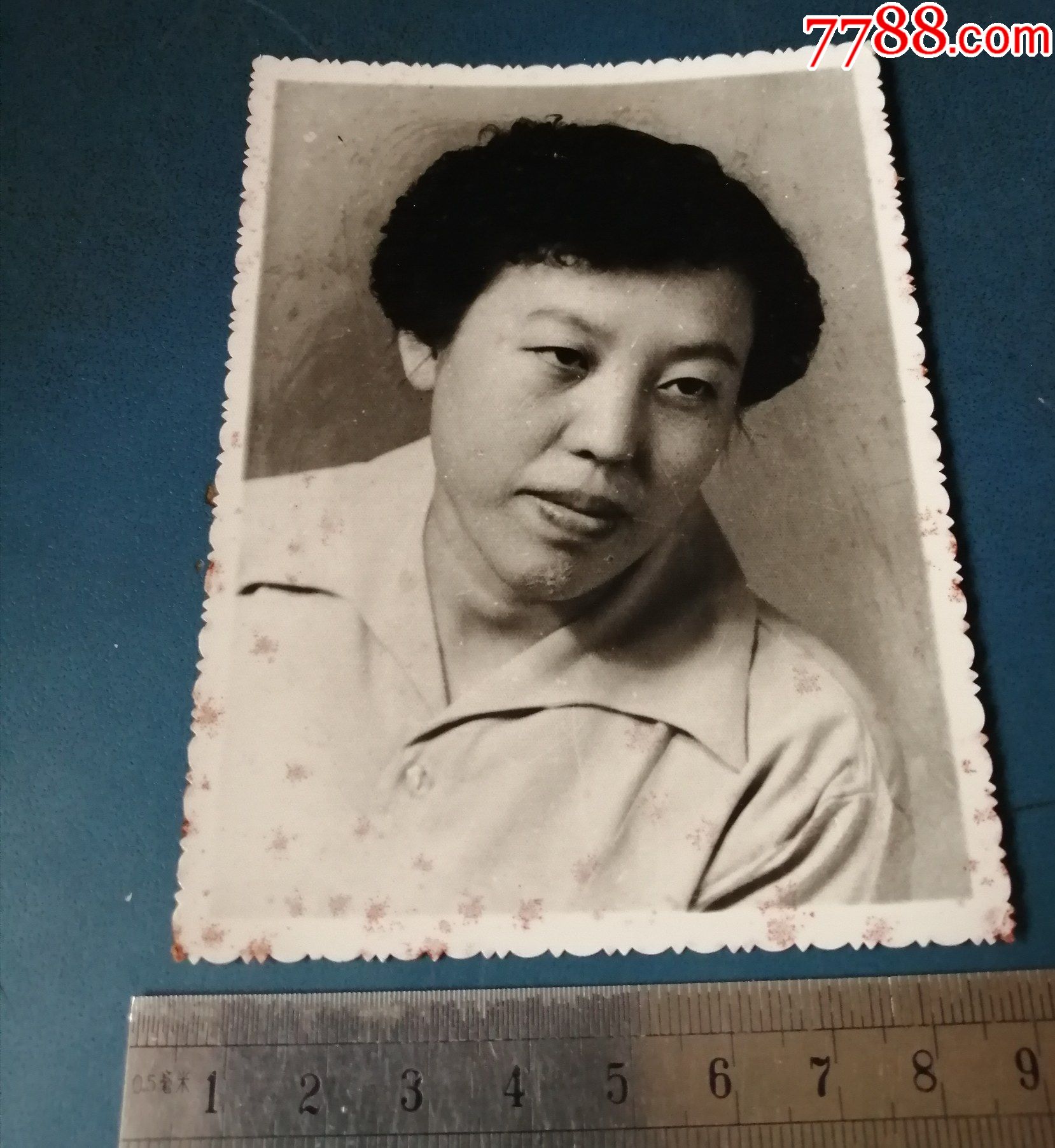 黑白相片.---妇人_老照片_图片价格_收藏鉴定_7788钱币网