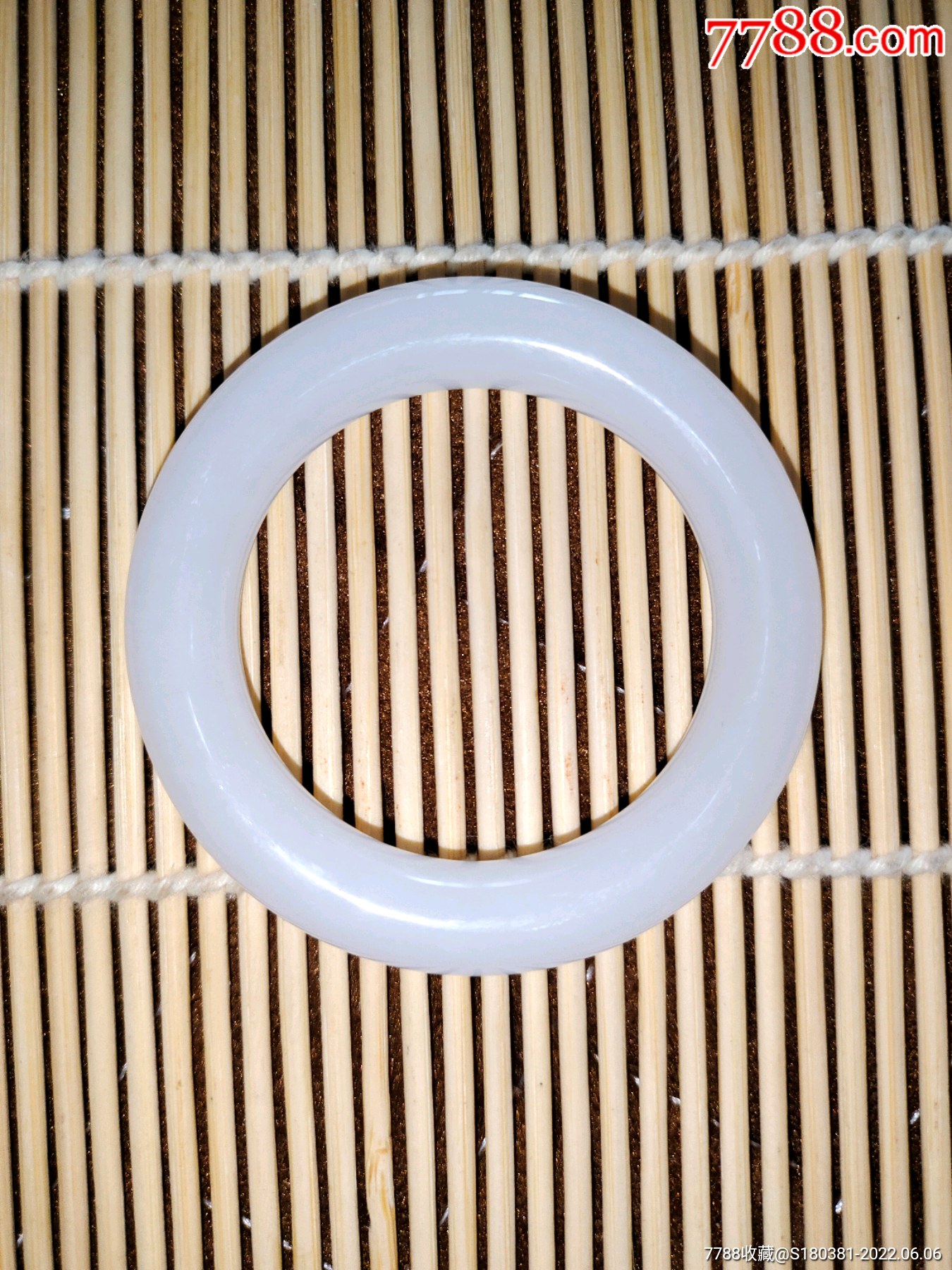 新疆喀什白玉羊脂玉袈裟环挂件吊坠挂坠_和田玉_第1张_7788铜器收藏