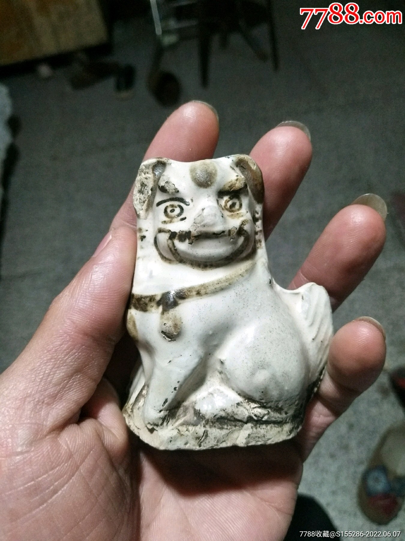 元代磁州窑白底黑花狮子-雕塑瓷/瓷雕-7788橄榄雕