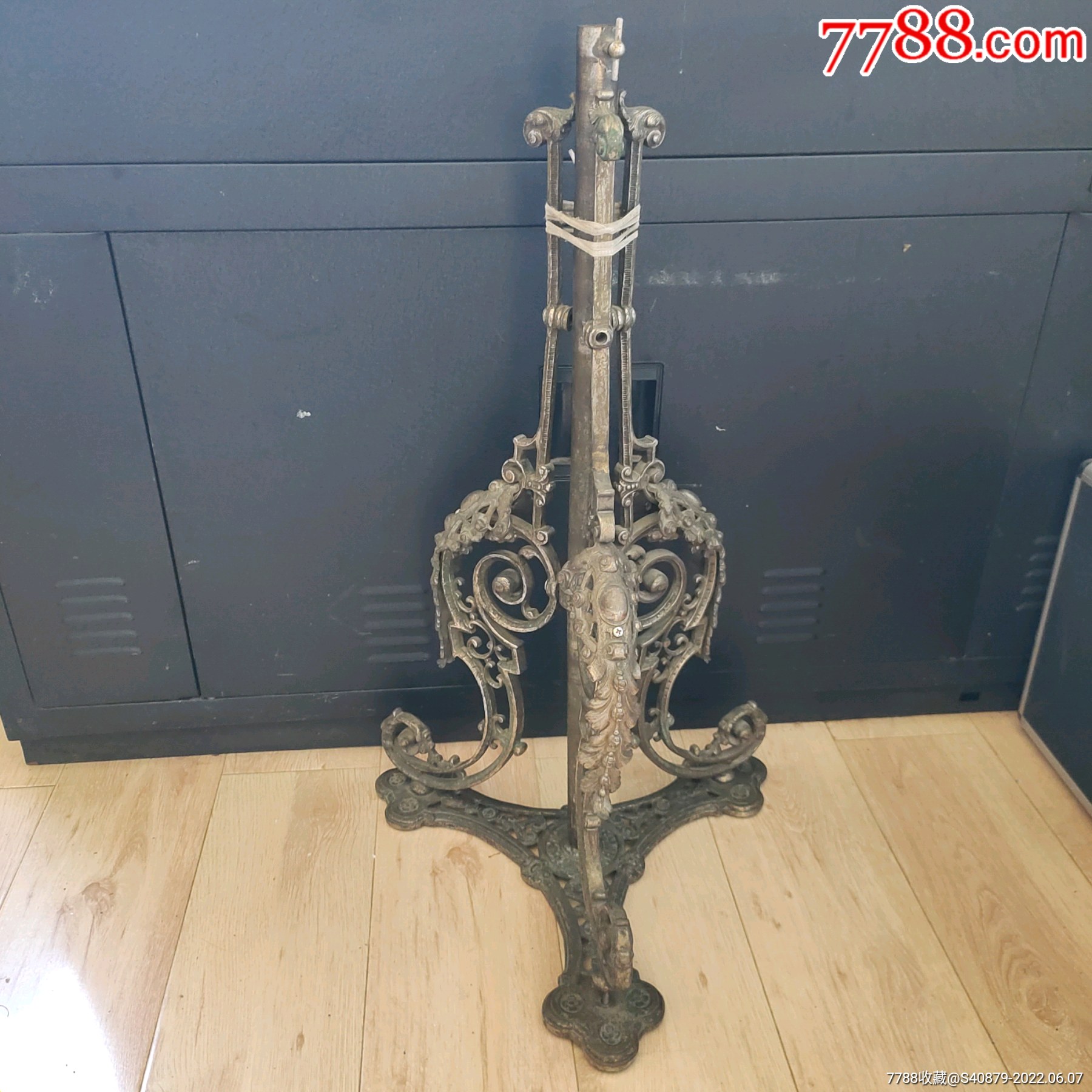 清代铜灯架灯座铜镀金鎏银