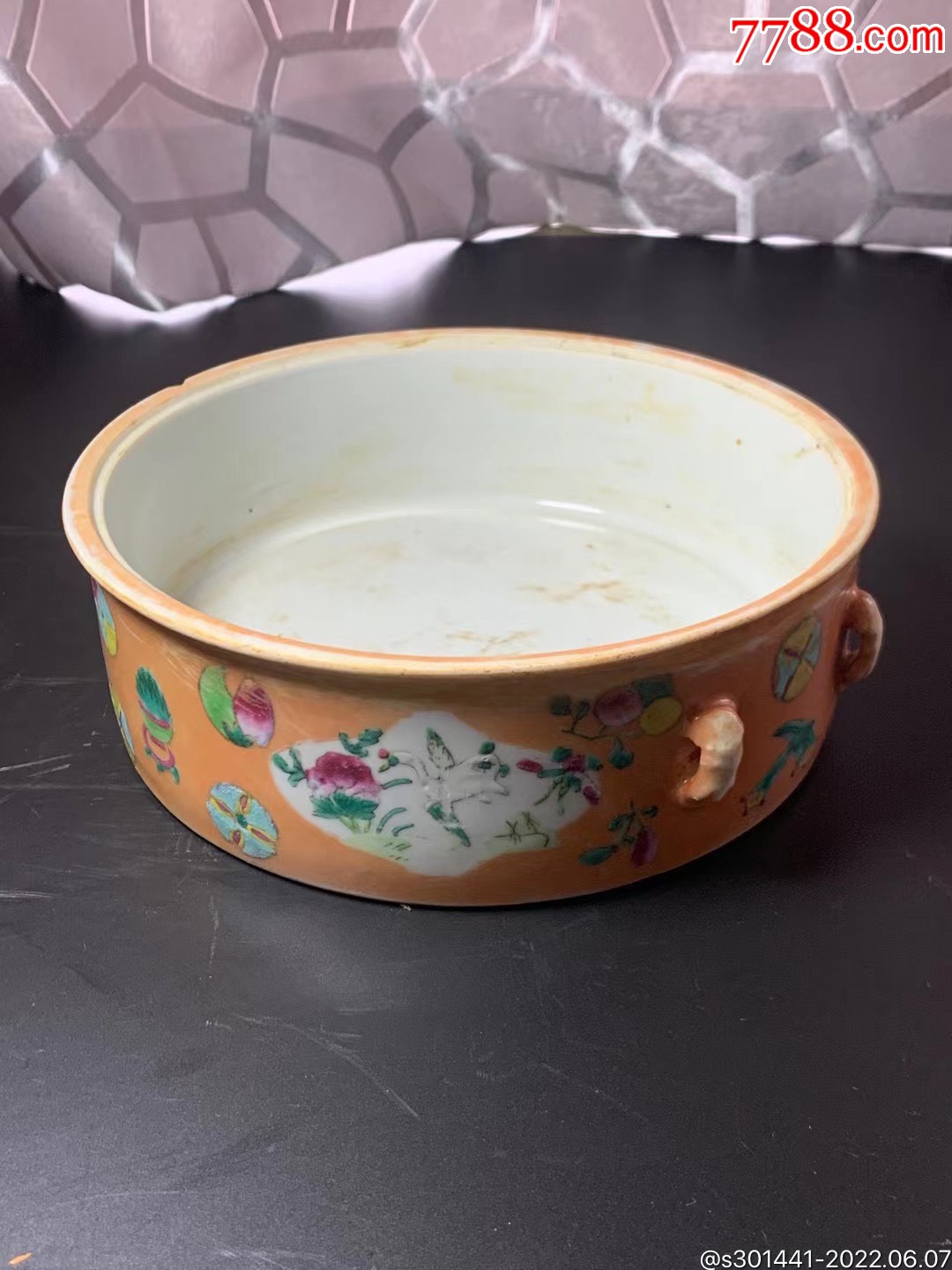 清同治皮球划开窗粉彩一品锅