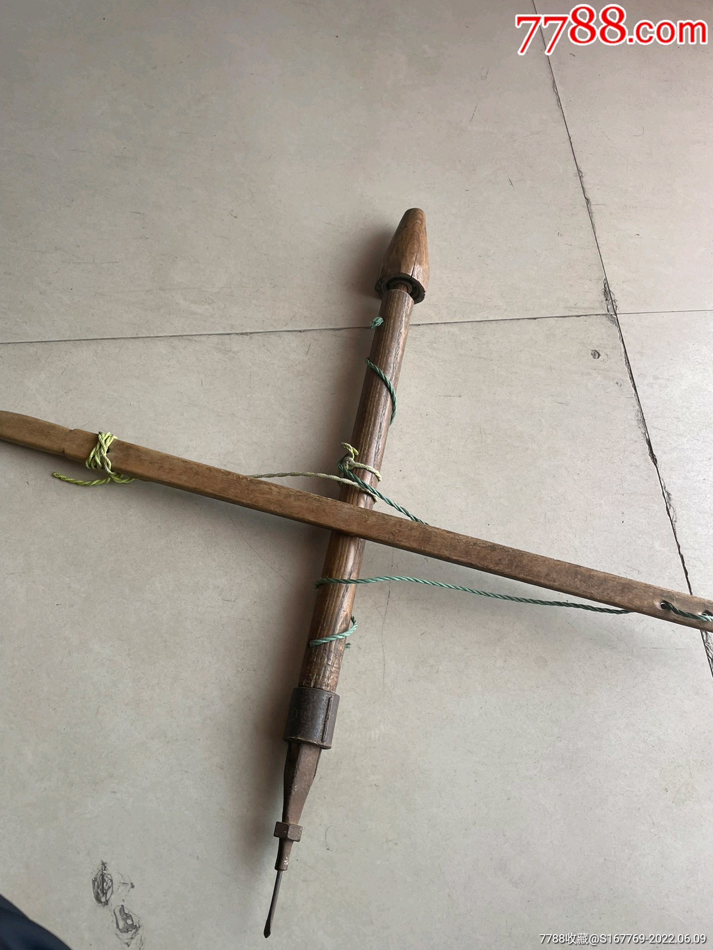 5品99老藤编小菠萝一个,品相如图,￥2,3009.5品99老式缝纫机,脚踏