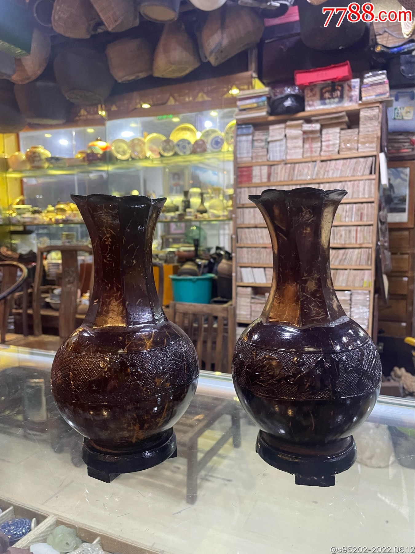 一對葵口椰雕椰殼花瓶-價格:5800元-se87628035-椰殼/果實工藝-零售