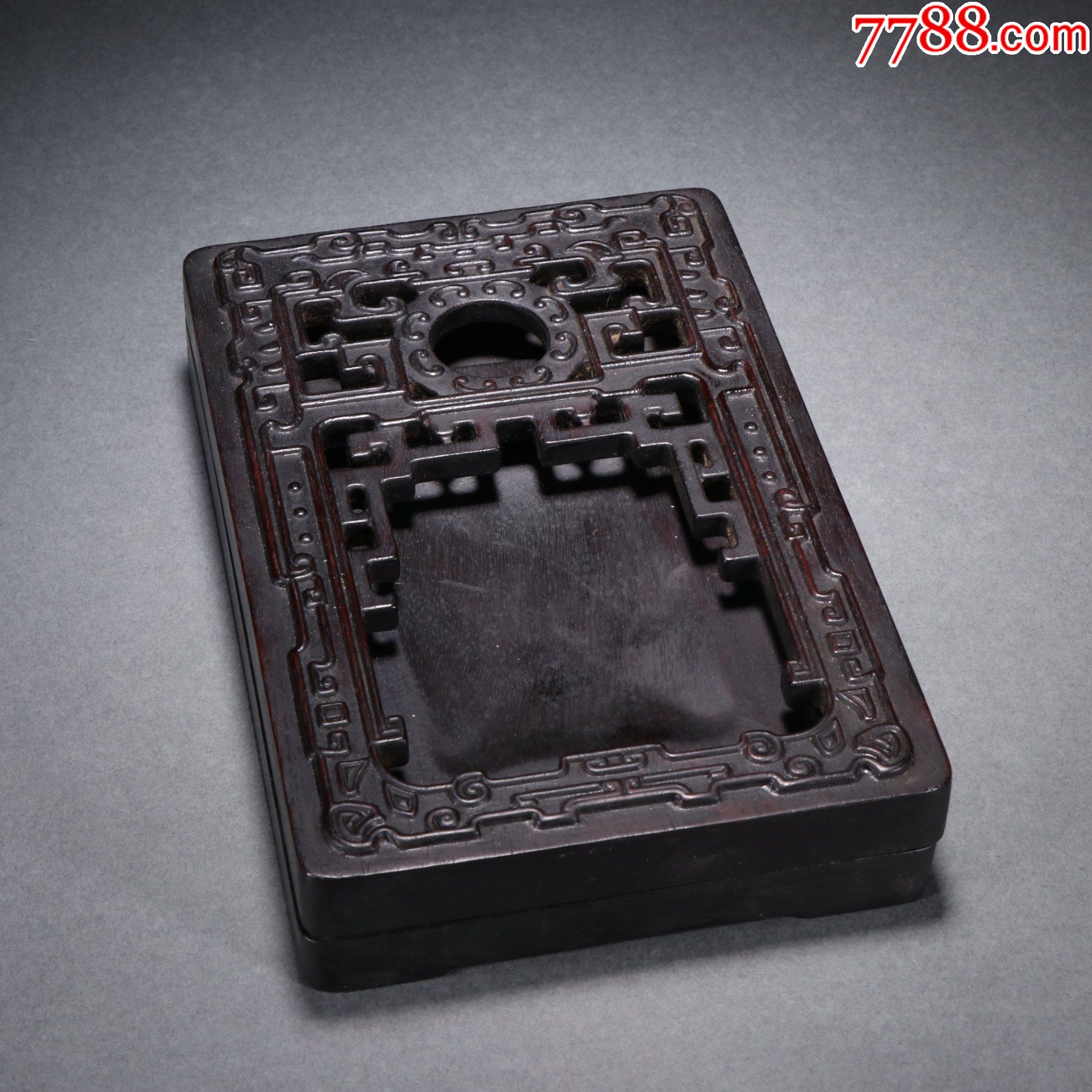 5品99沉香雕夔龙纹刻字砚台￥3,200