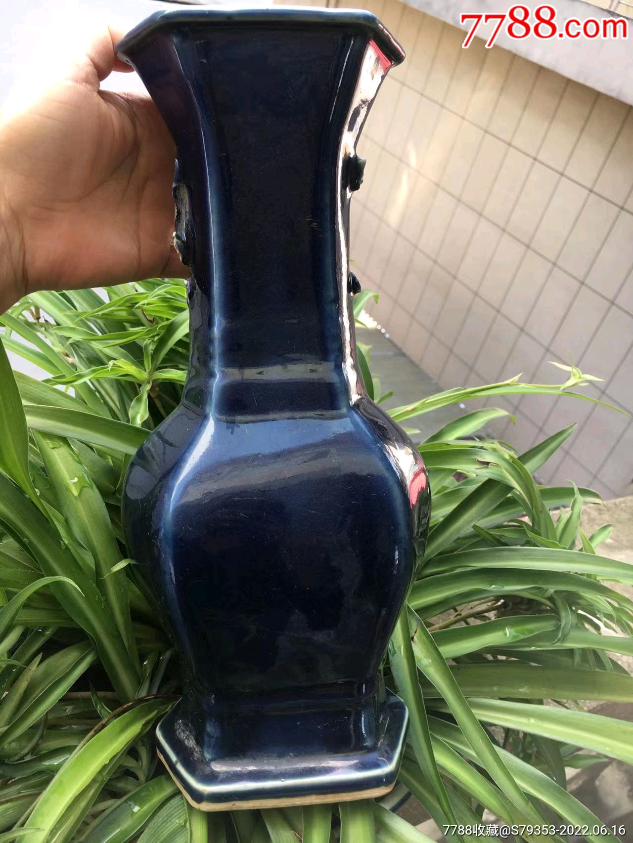 雍正霁蓝釉六方形花瓶_蓝釉瓷_图片价格_收藏回收_7788粮票收藏