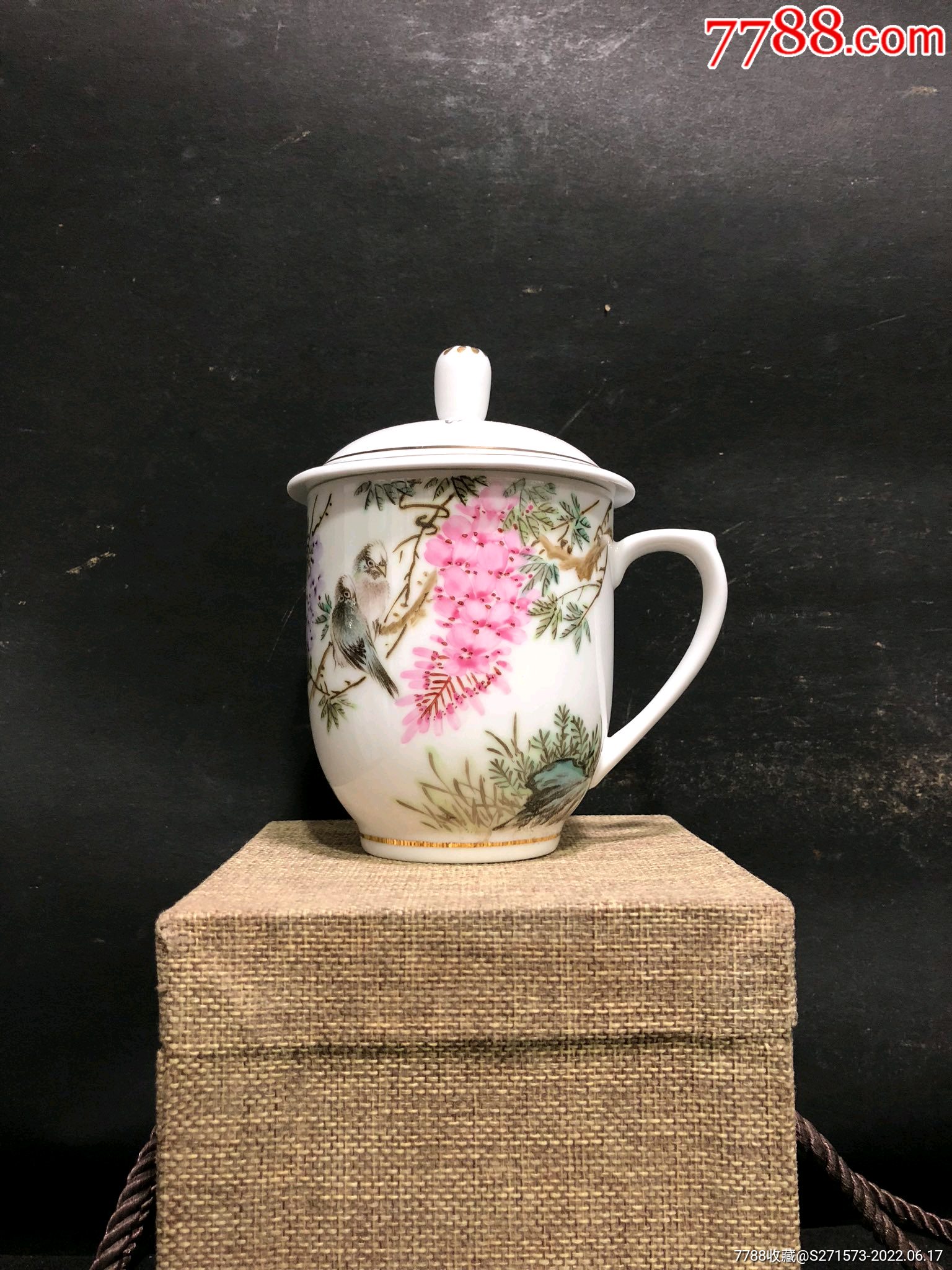 六十年代张松涛粉彩花鸟办公杯品相完整