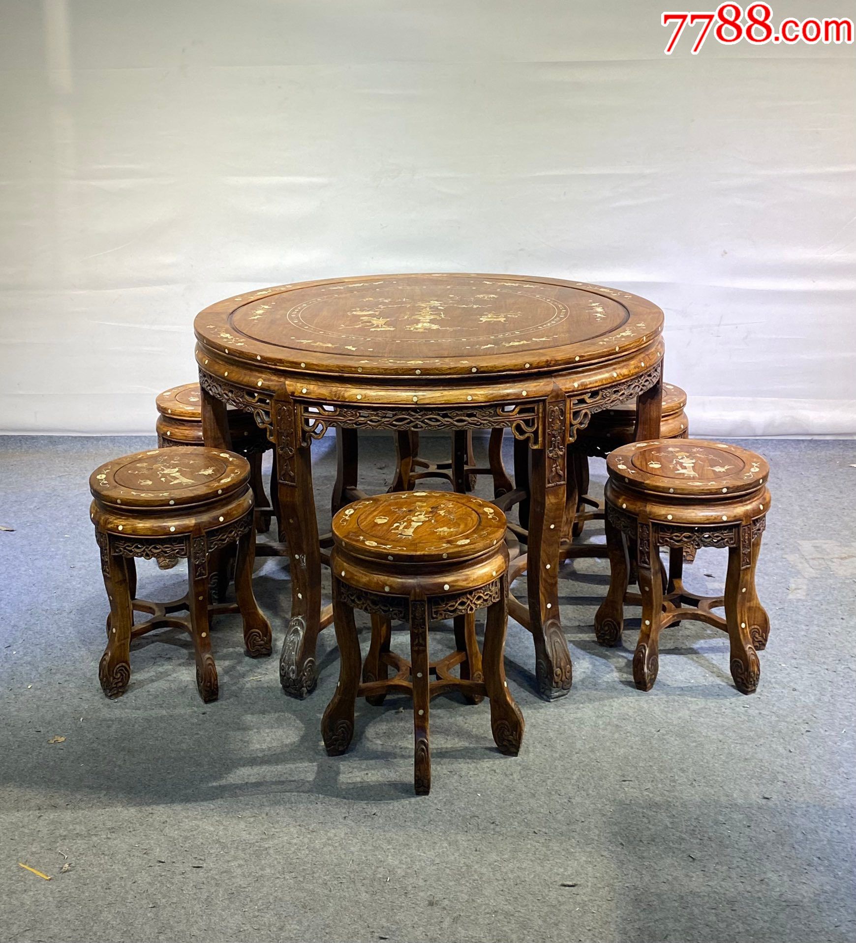 旧藏黄花镶贝壳圆桌_其他木艺家具_收藏价格_鉴定交易_7788瓷器网