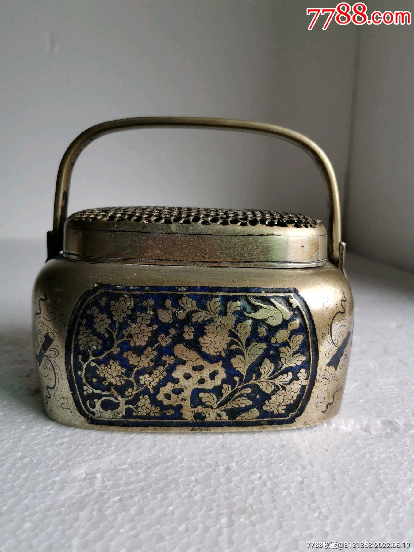 精品清末刻铜福寿花鸟烤蓝铜厚重手炉_价格6000元_第1张_7788收藏