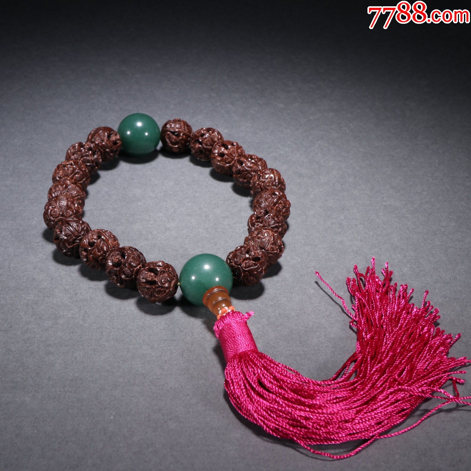 核雕人物故事十八子手持