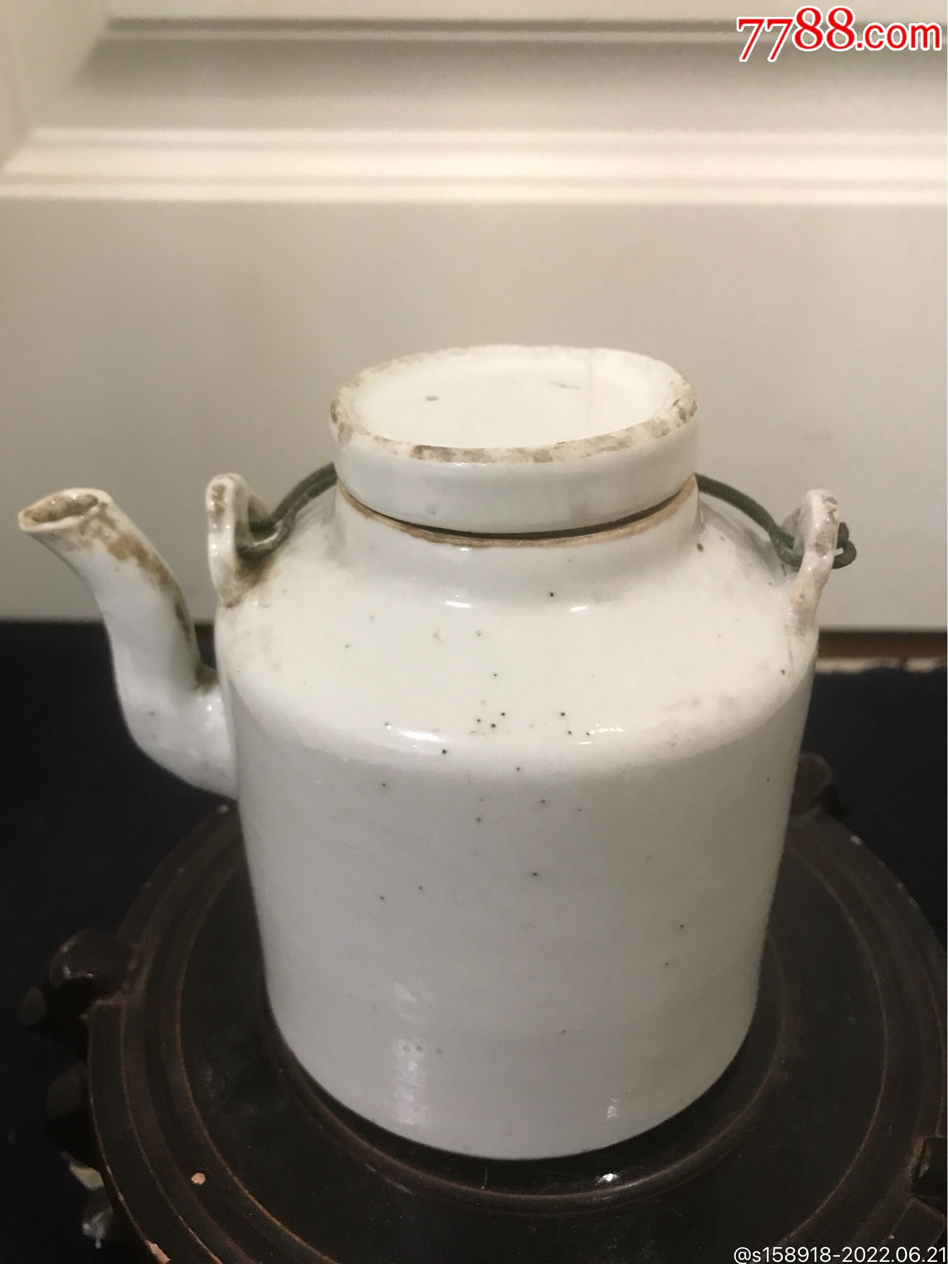 清代白釉提梁壶