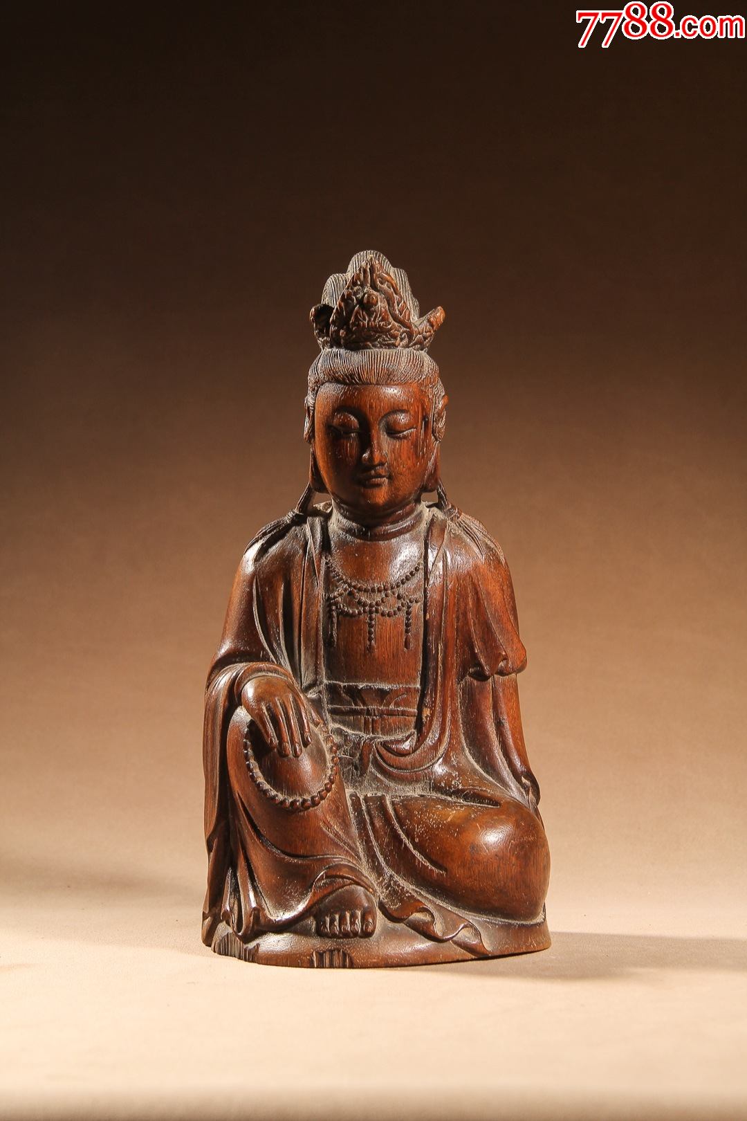 沉香木雕自在观音坐像