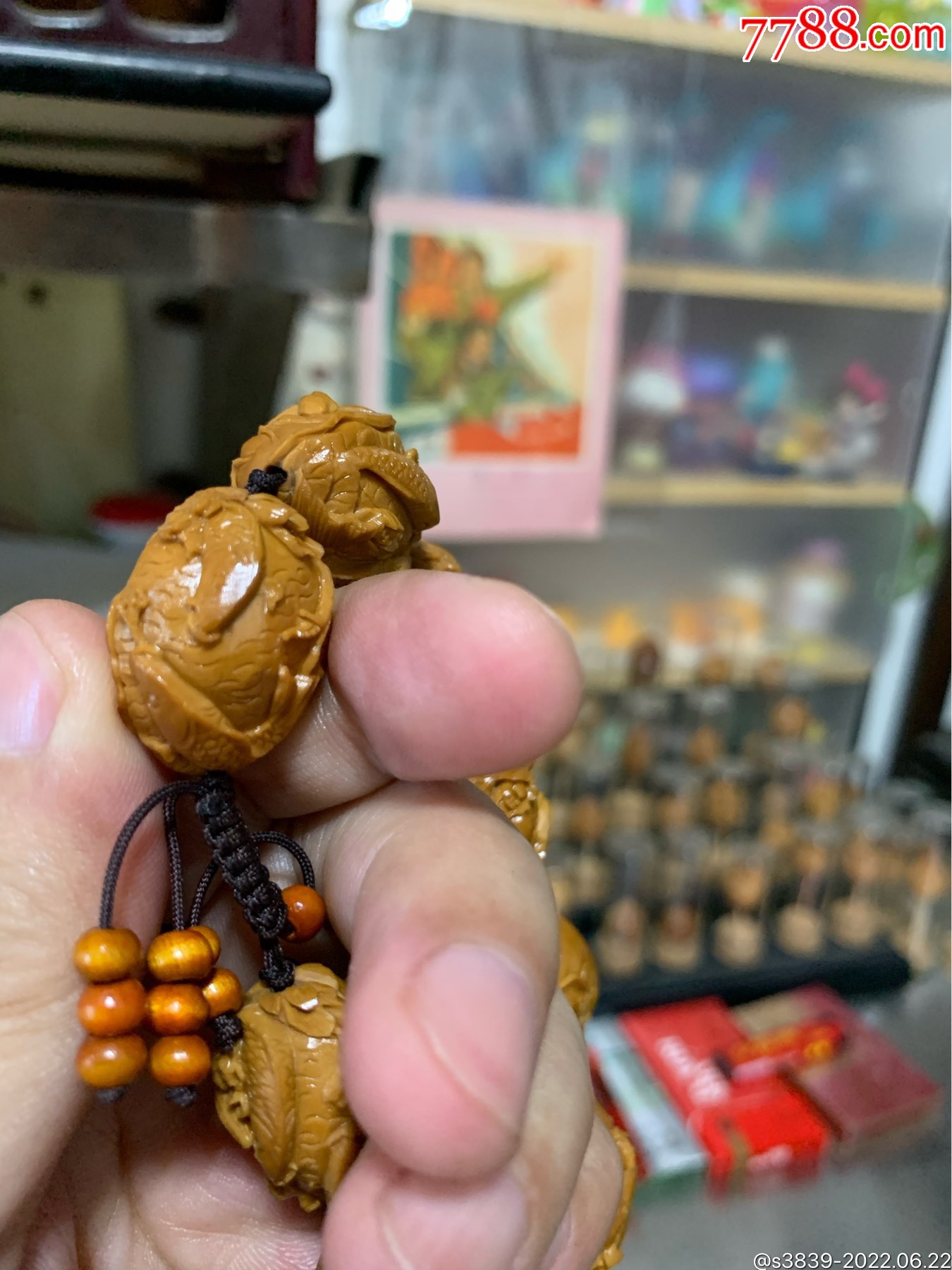 橄榄核雕～纯手工荷叶鱼手串_橄榄核雕_第1张_7788纸艺