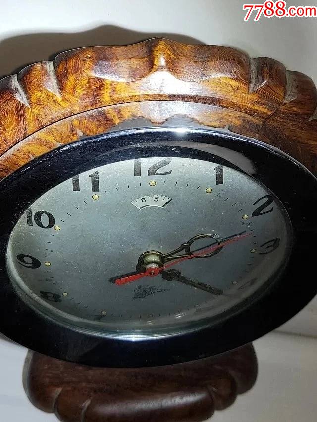 60年代海南黄花梨火车头牌闹钟尺寸1513公分