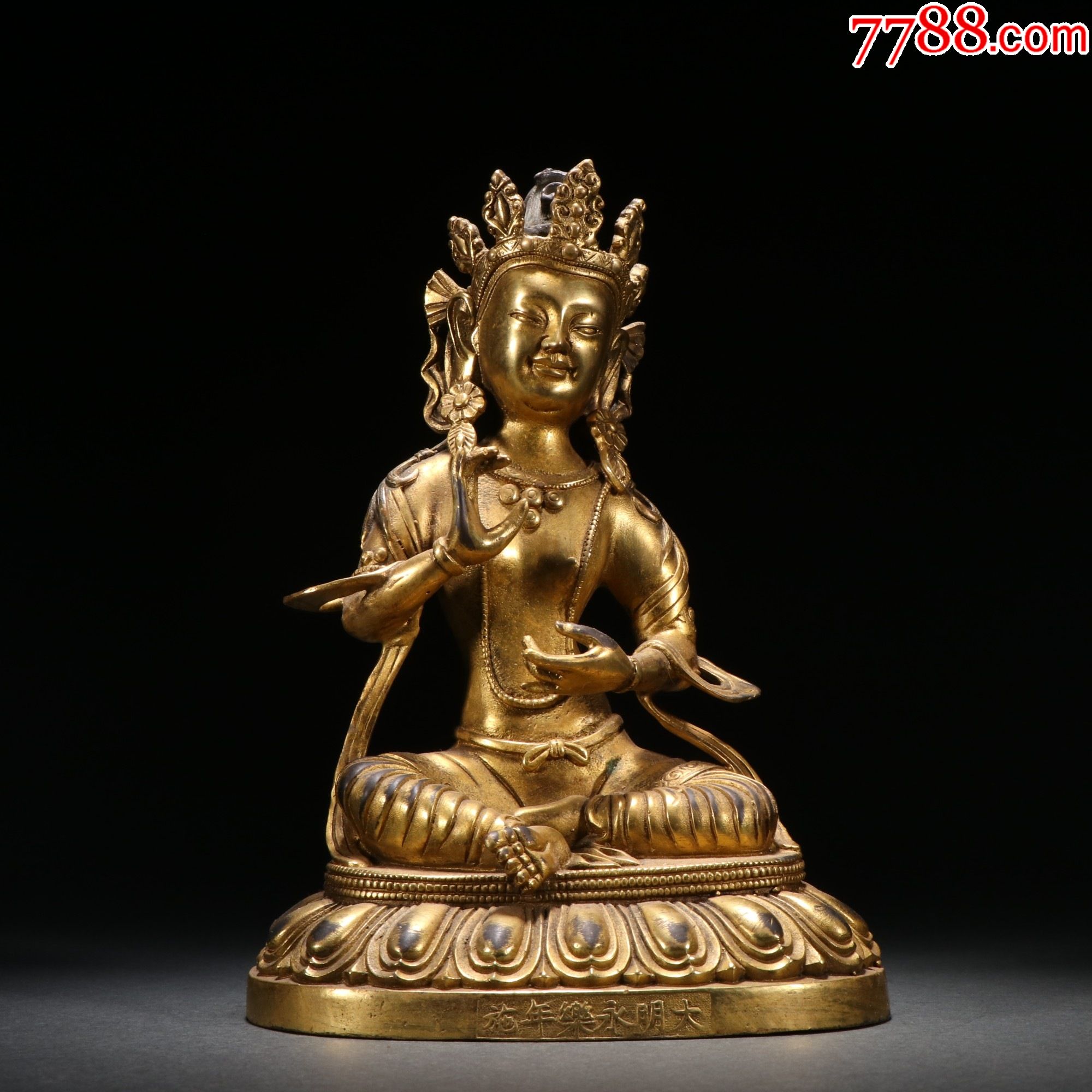 铜鎏金藏传观音摆件