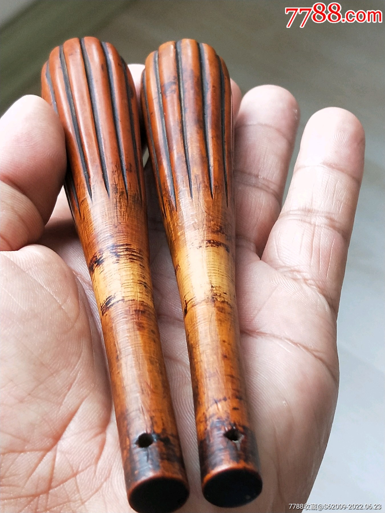 5品99民国好品海南黄花梨木老二胡琴轴一对￥4509品99六七十年代