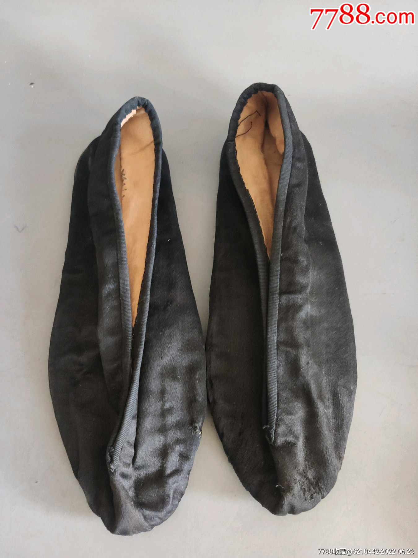 清代官鞋_价格800元_第1张_7788收藏__收藏热线